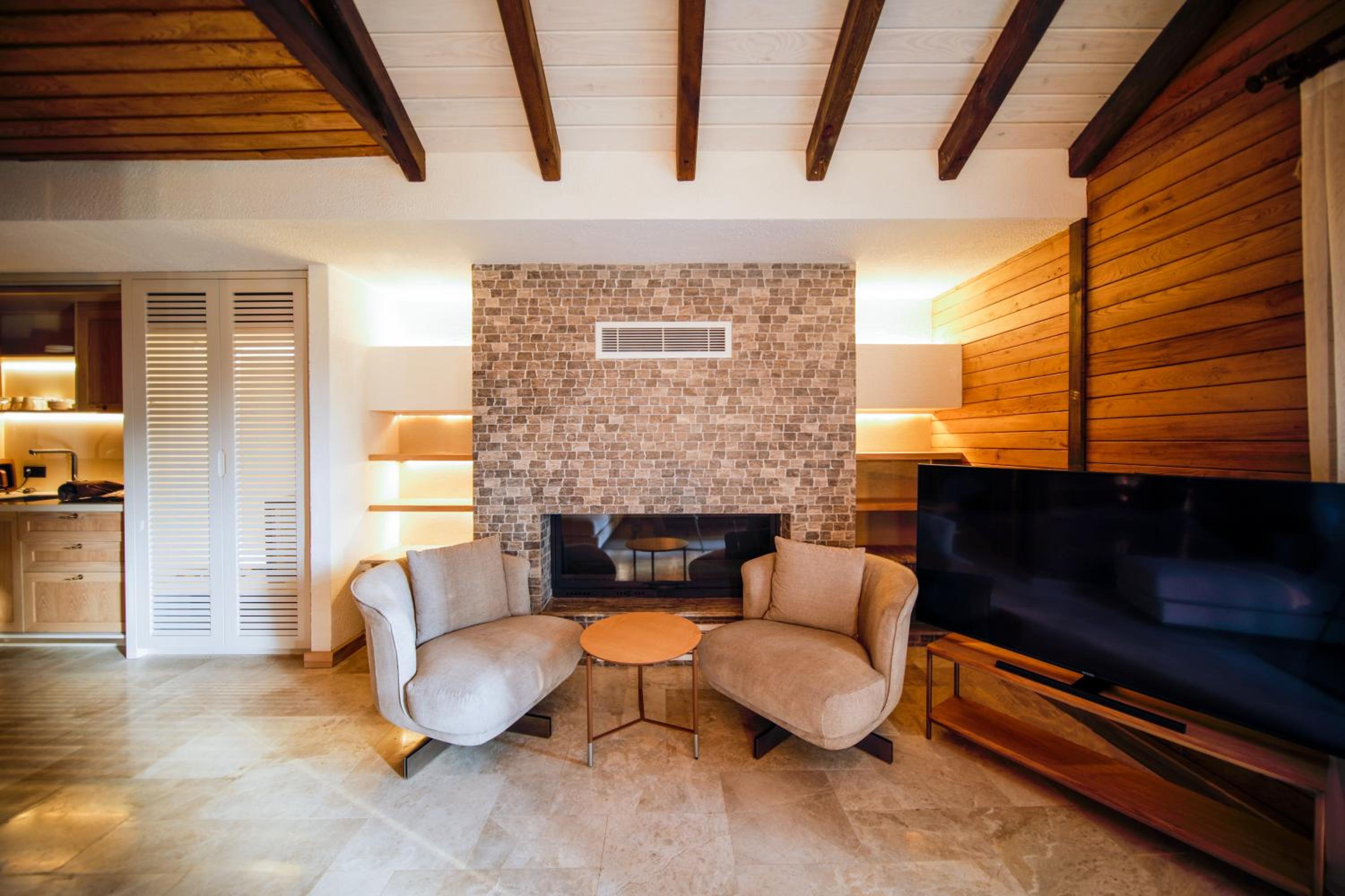 Villa with Sea View - Photo 2