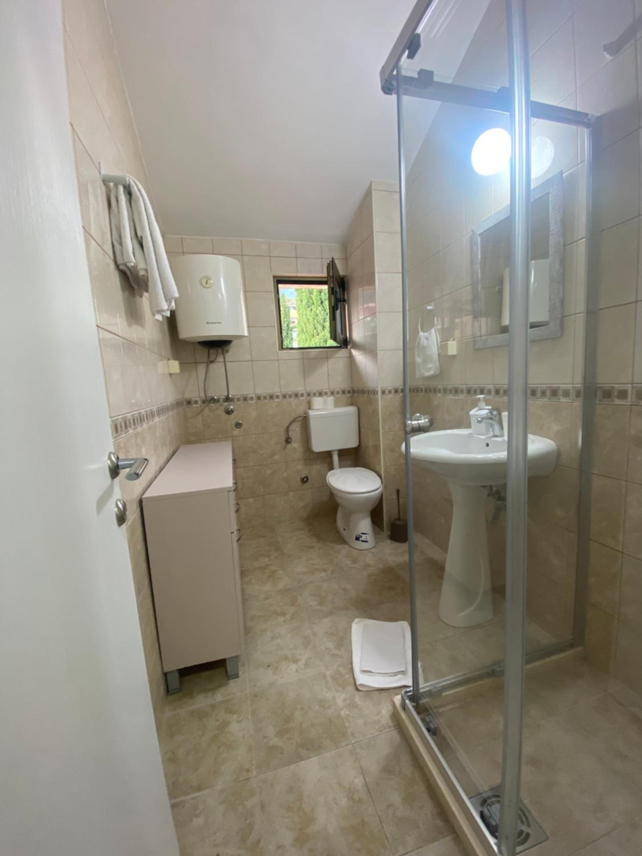 Standard Triple Room photo 2