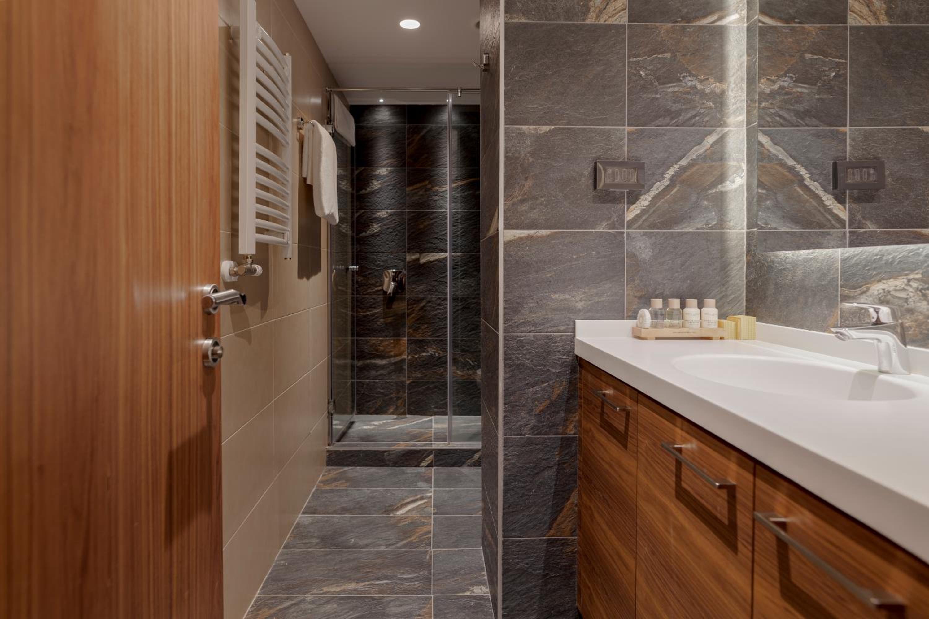 Superior Triple Room photo 2