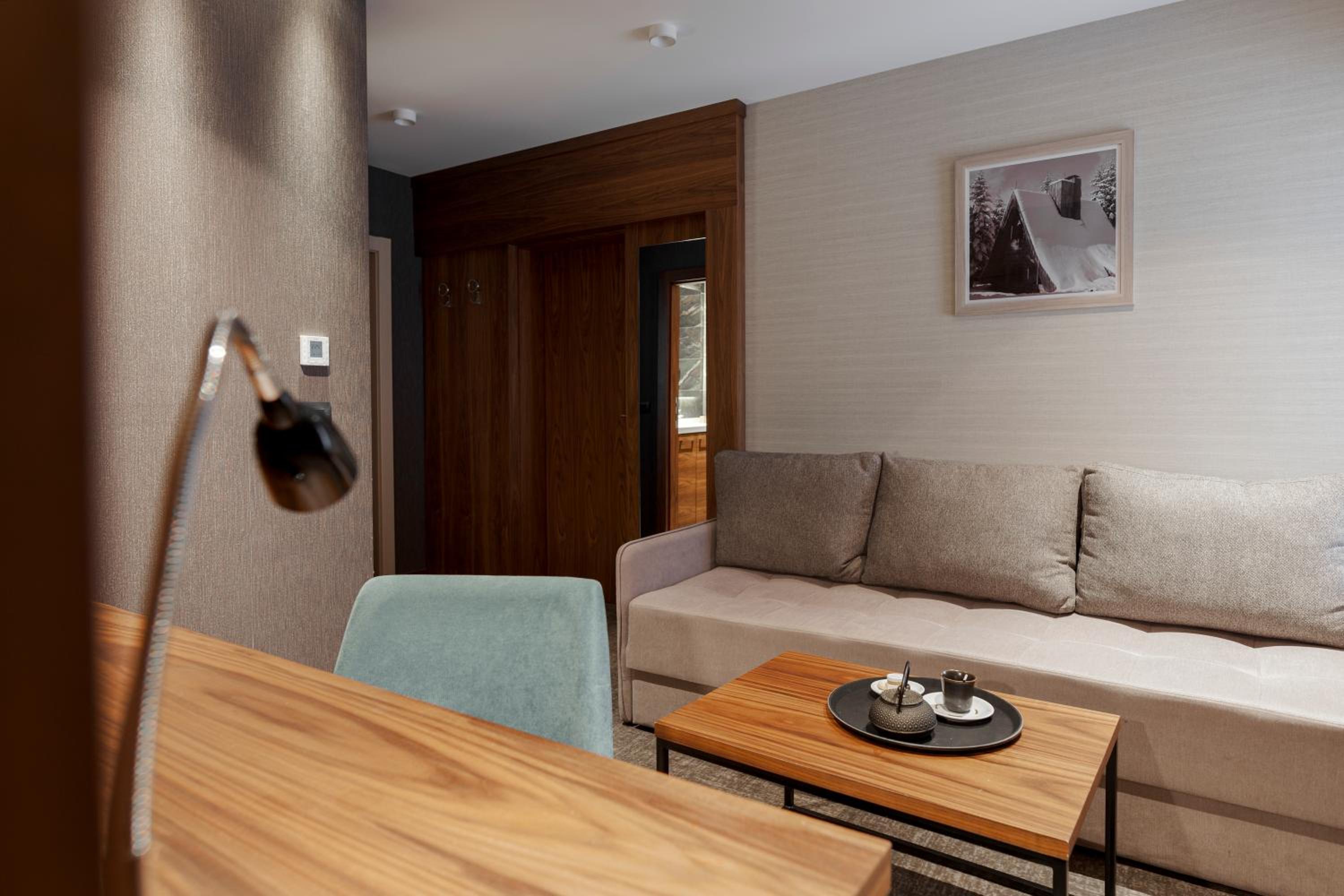 Family Room photo 1