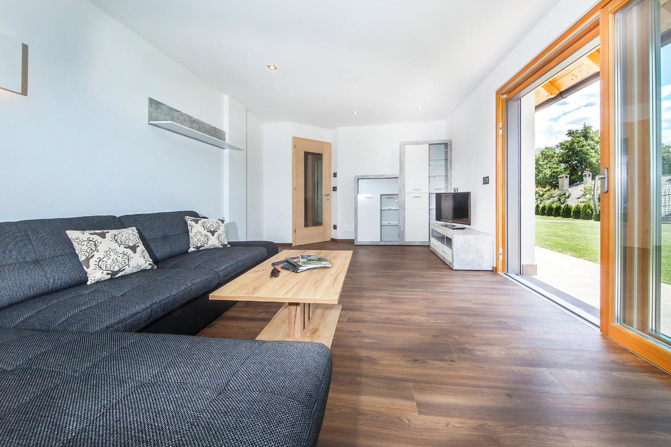 One-Bedroom Apartment with Garden View photo 1