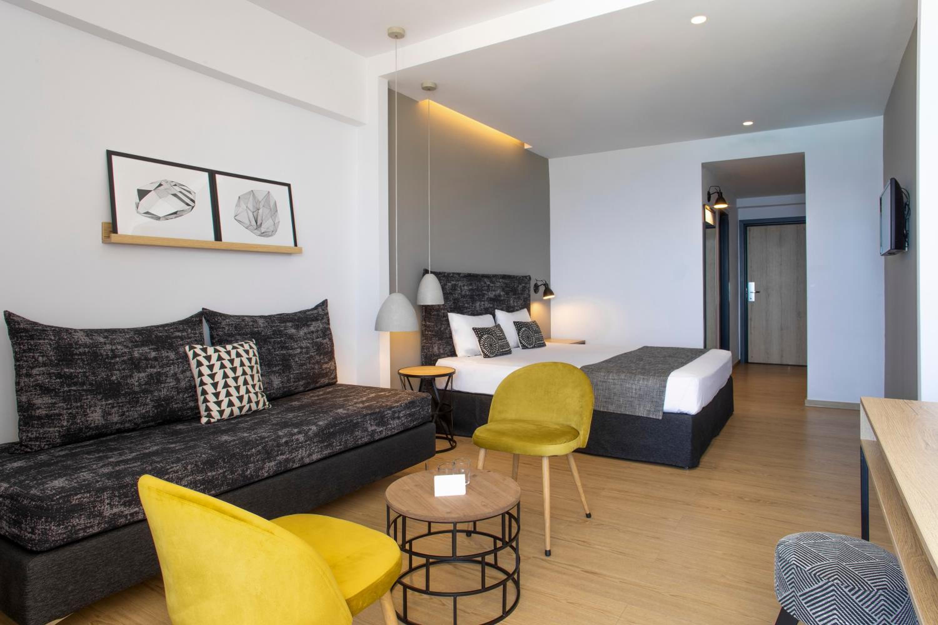 Xtra Room - Photo 2