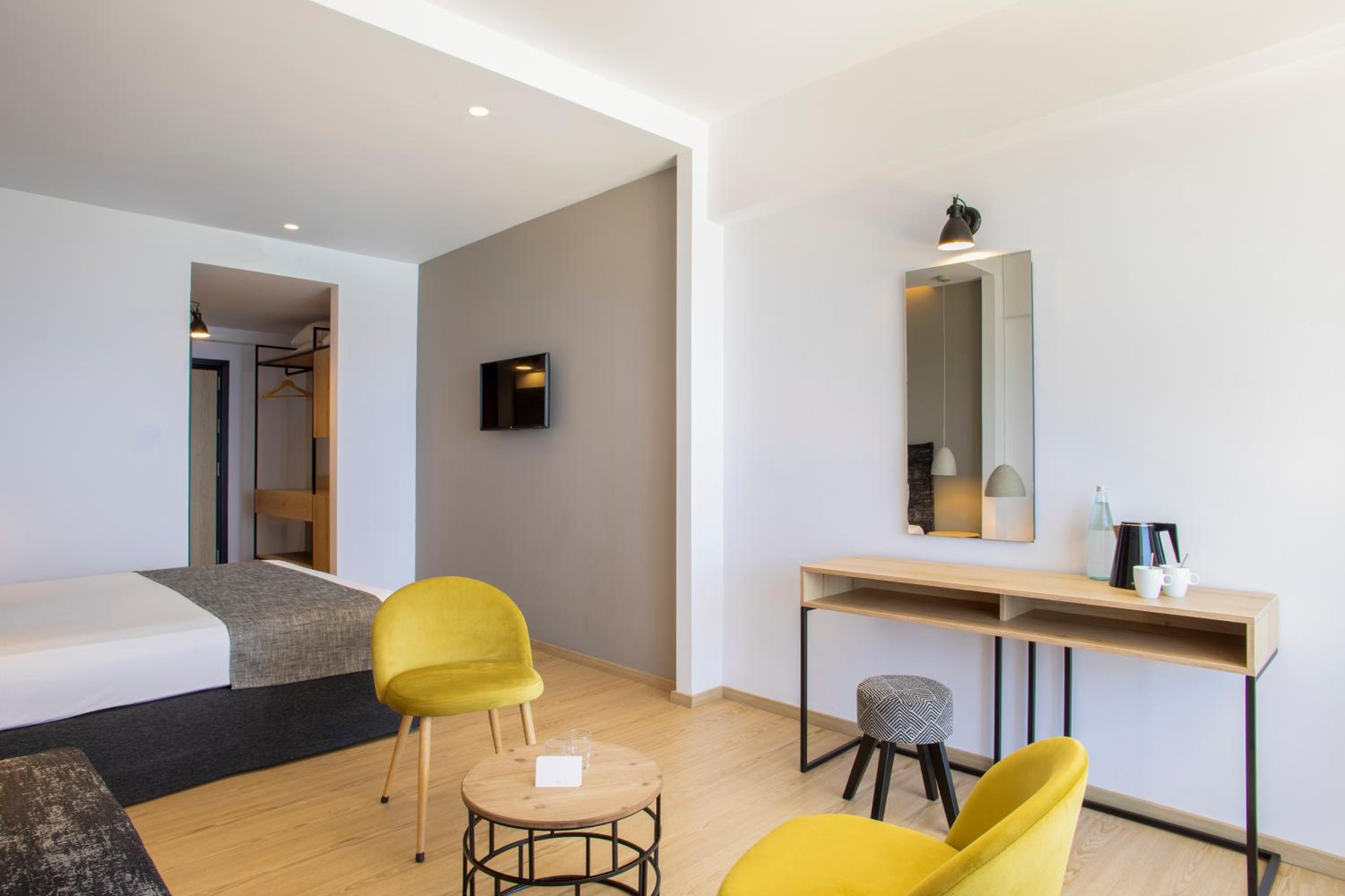 Xtra Room - Photo 3