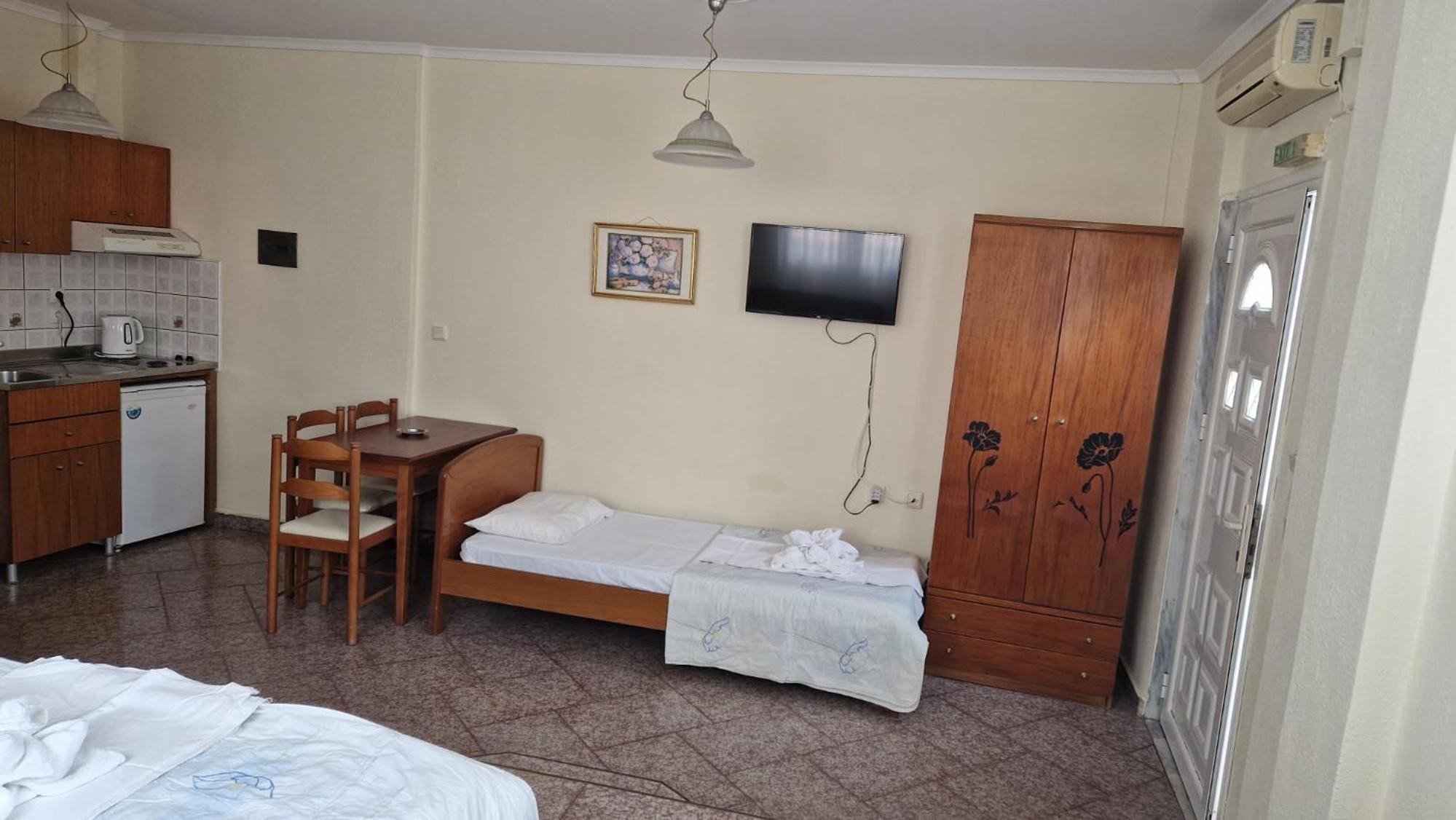 Apartment with Terrace photo 3