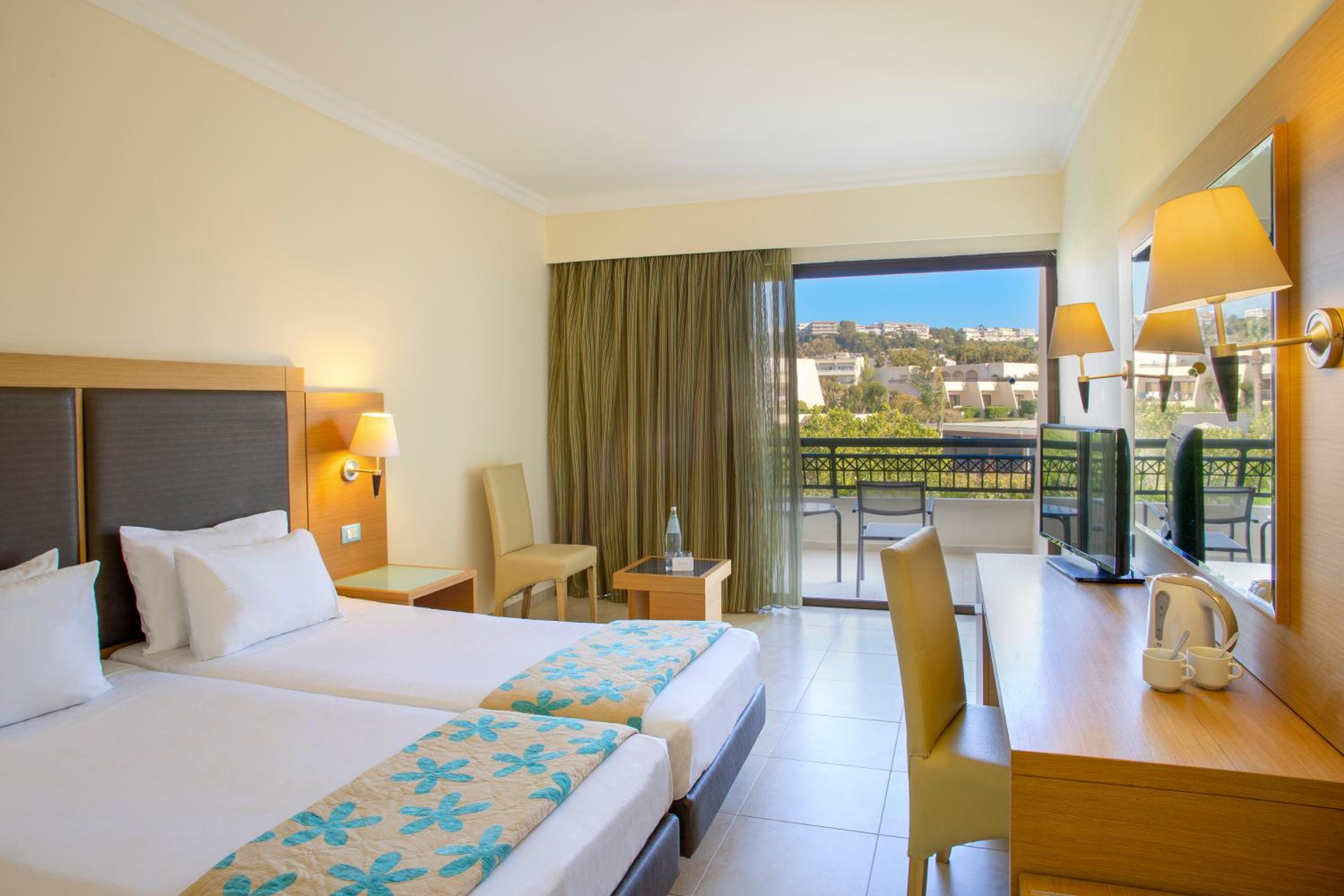 Standard Double with Garden View - Photo 3