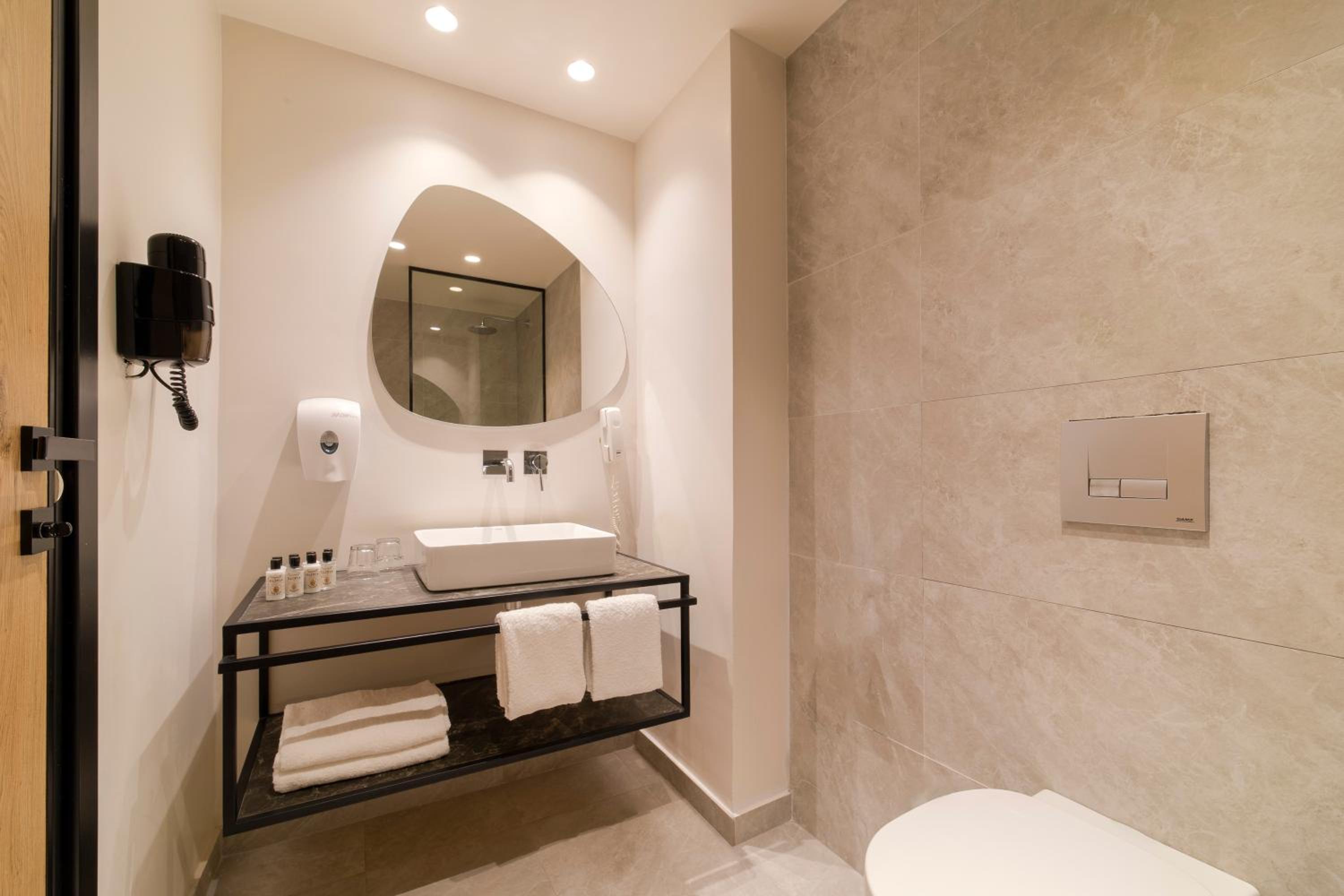 Xtra Room - Photo 4