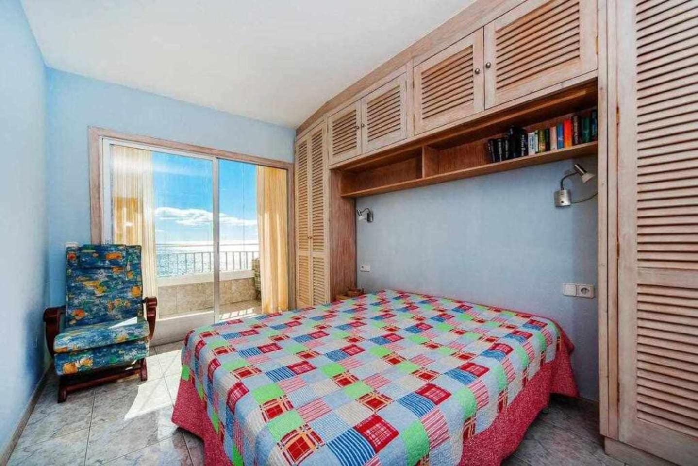 Apartamento con vista al mar