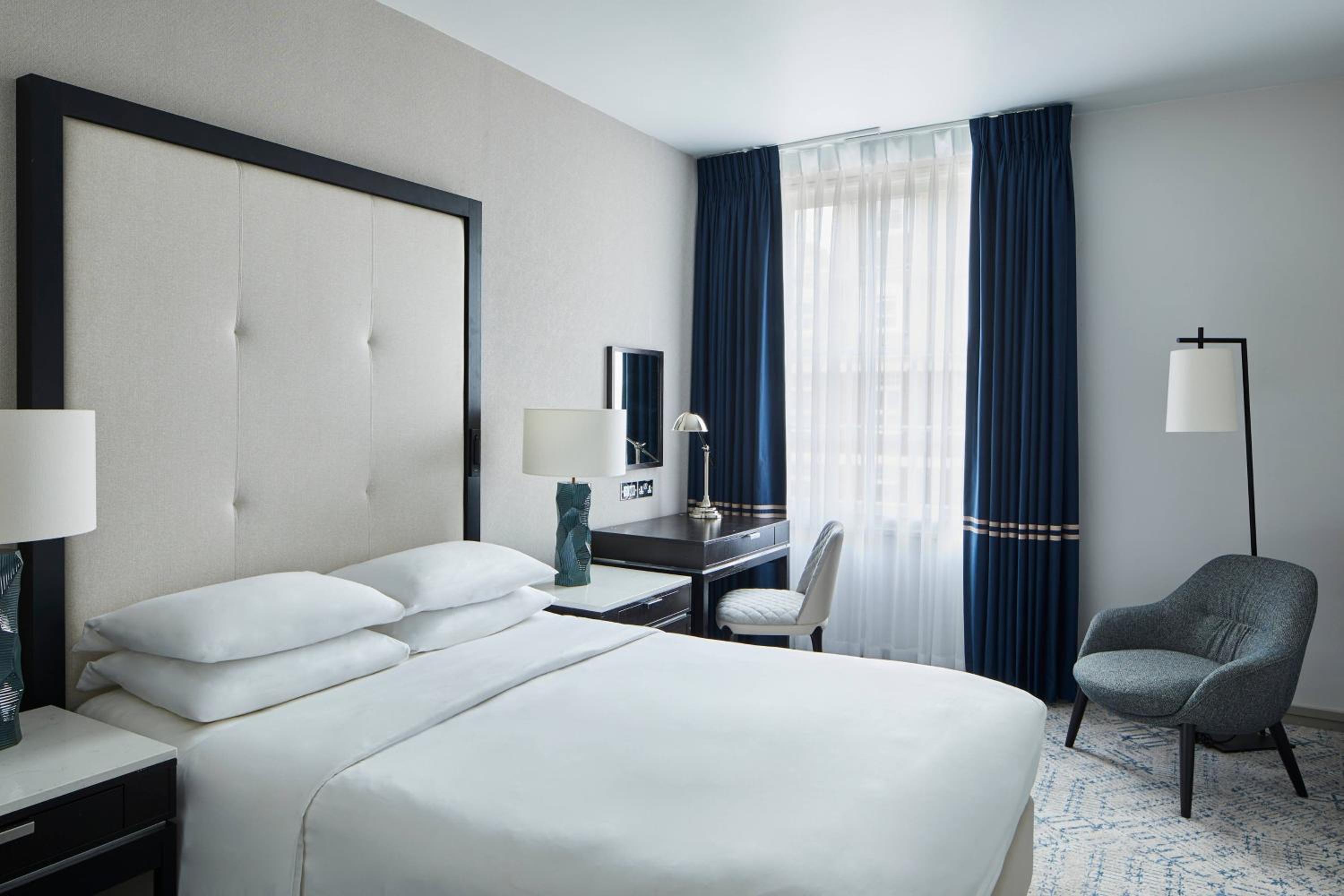 Deluxe Room, 1 Queen