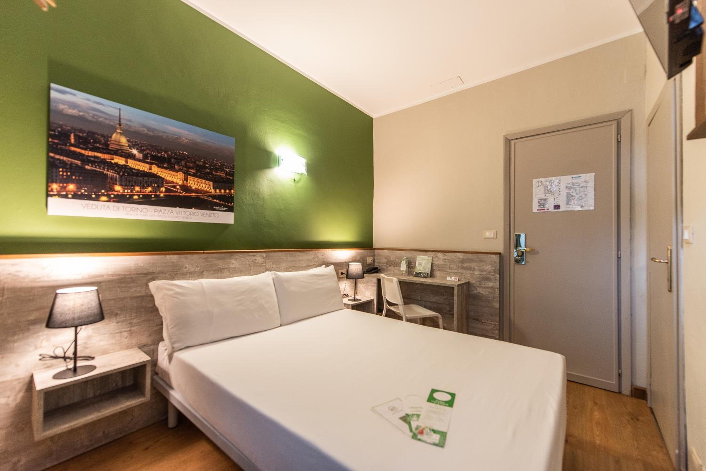 Economy Double Room - Photo 1