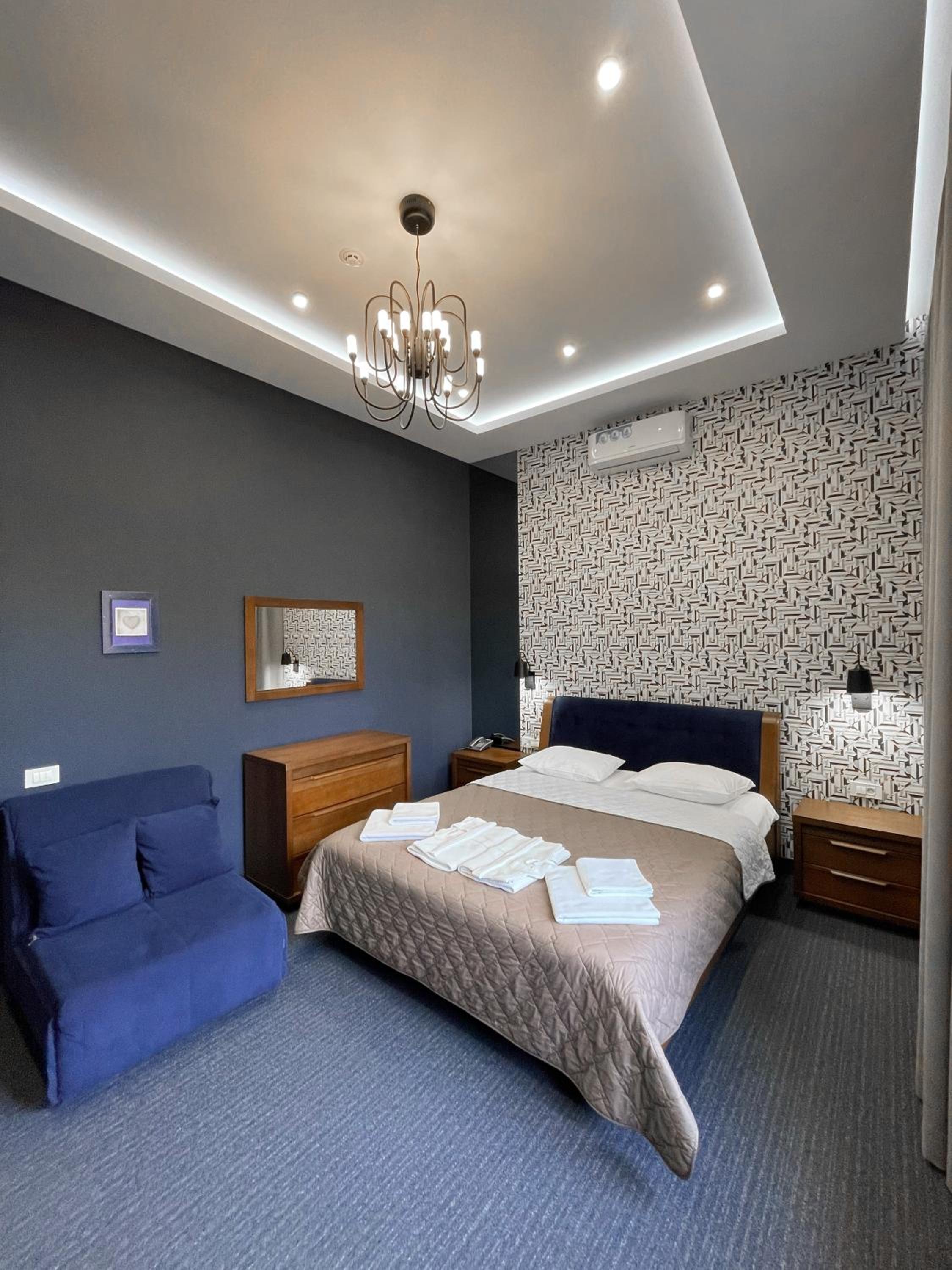 Triple Room with Bath photo 2