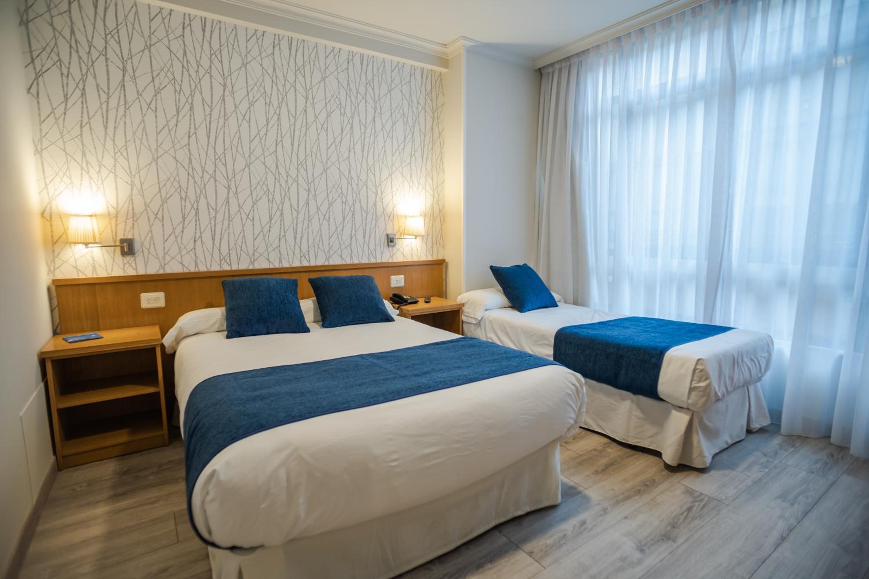 Standard Triple Room - Photo 3