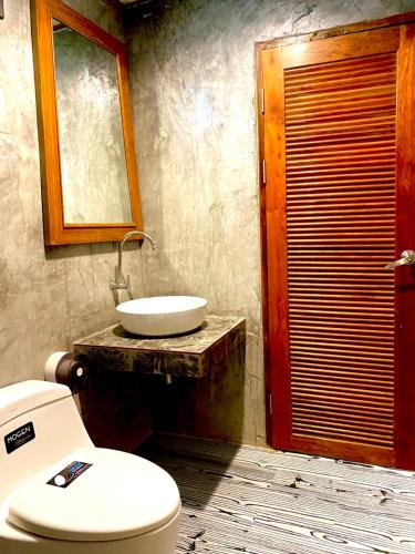 Double Room with Sea View - Photo 20