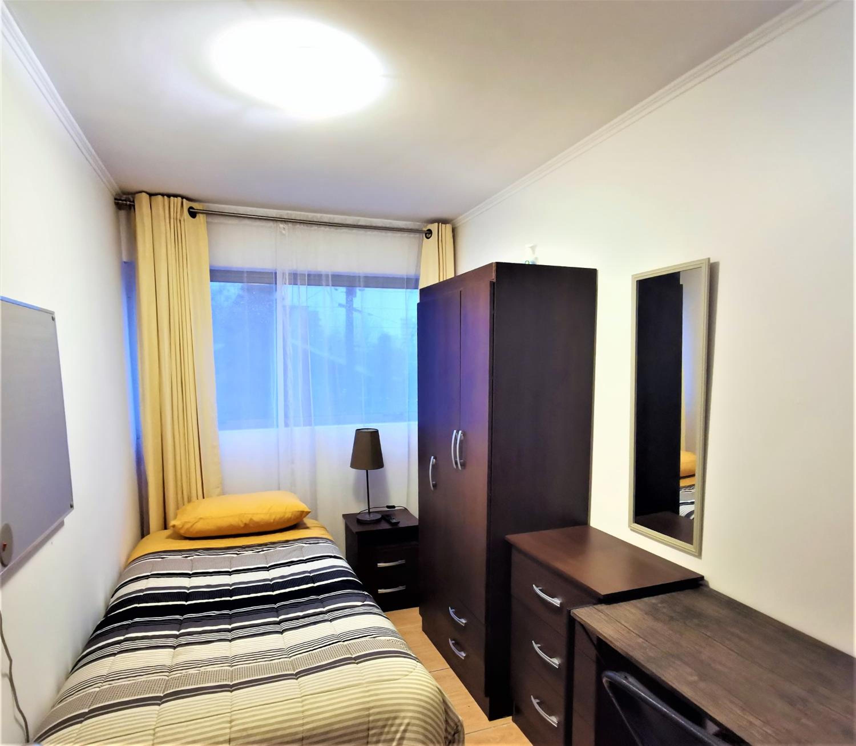 Standard Single Room with Shared Bathroom photo 3