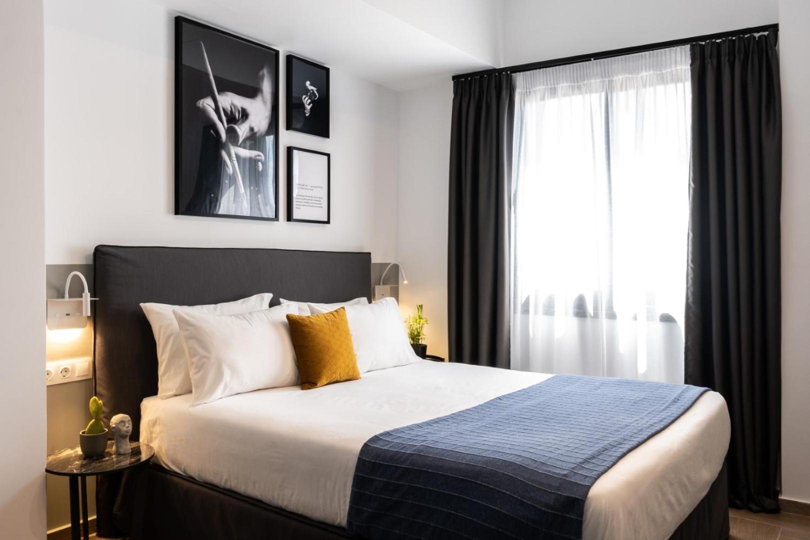 Two-Bedroom Suite with Terrace and Acropolis View  photo 1