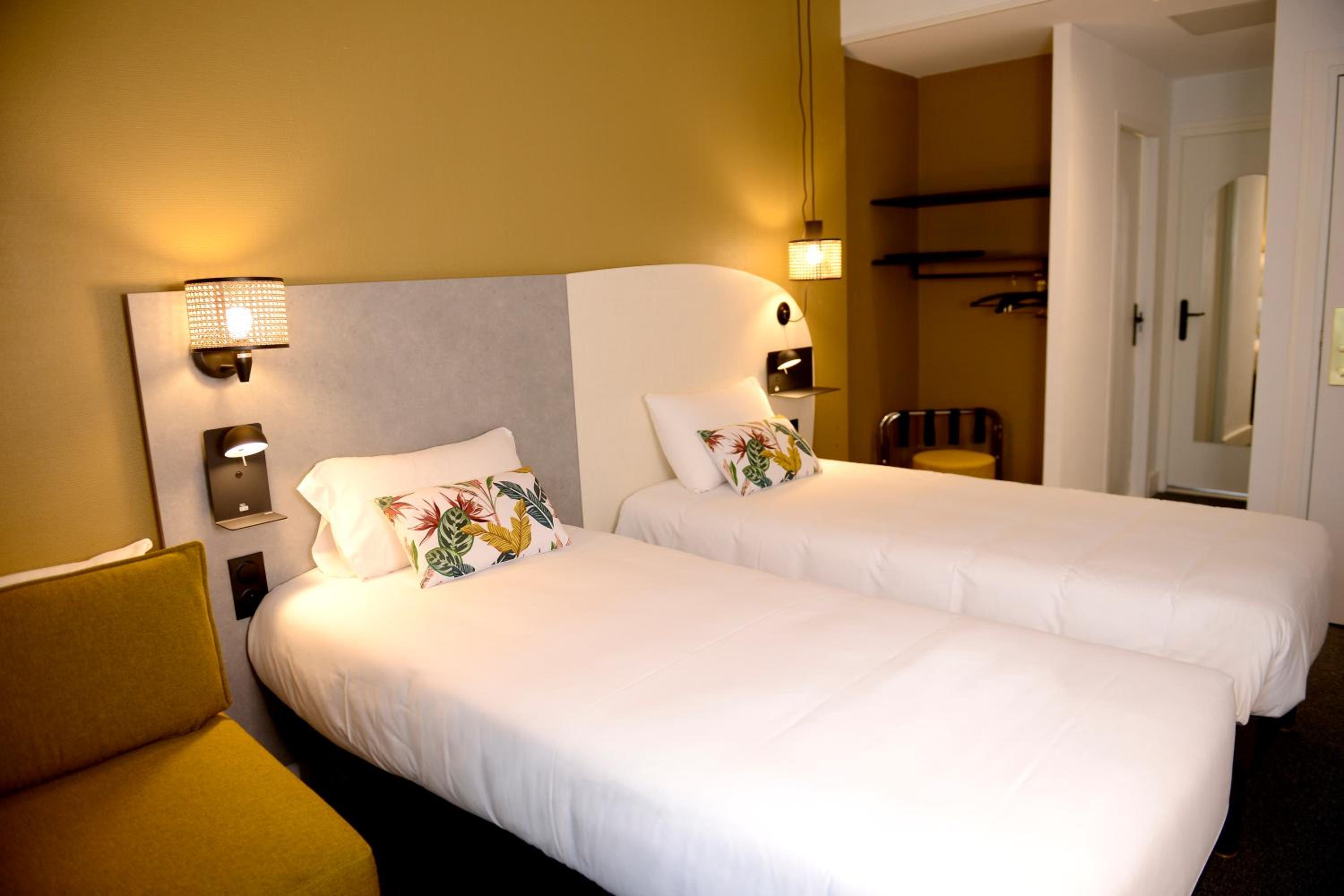 Standard Triple Room - Photo 13