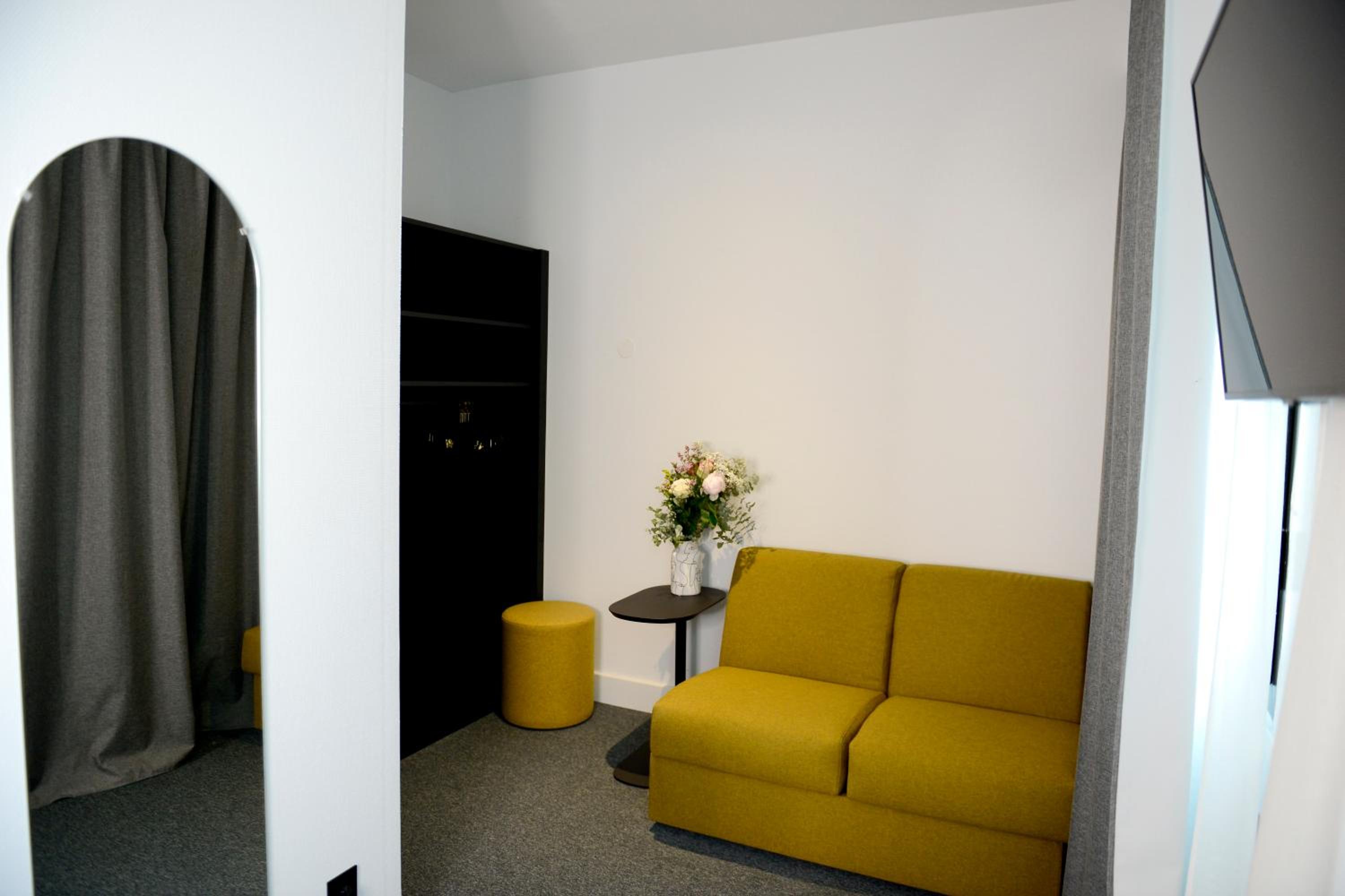 Standard Triple Room - Photo 4