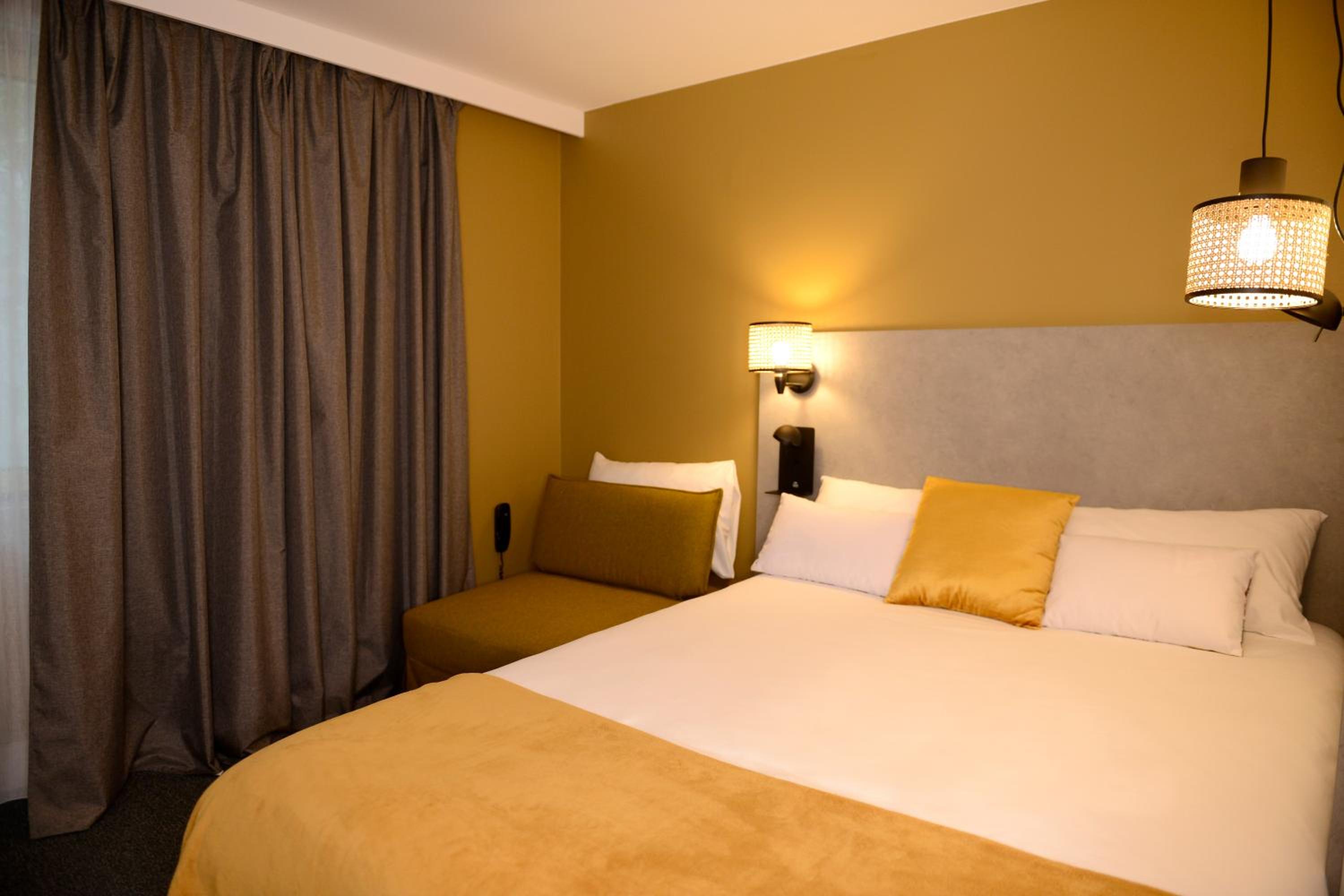 Standard Triple Room - Photo 3