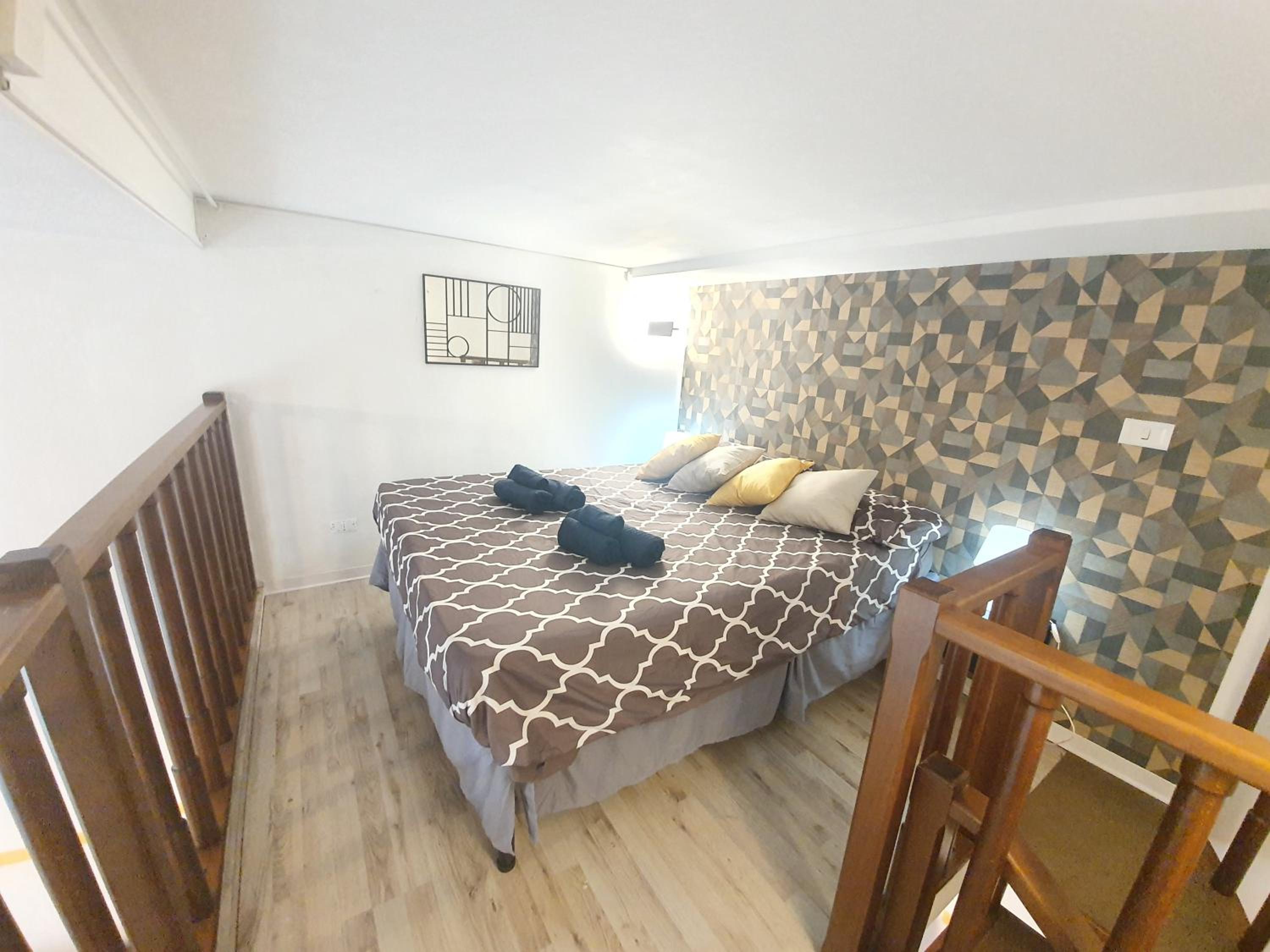 Three-Bedroom Apartment - Photo 9