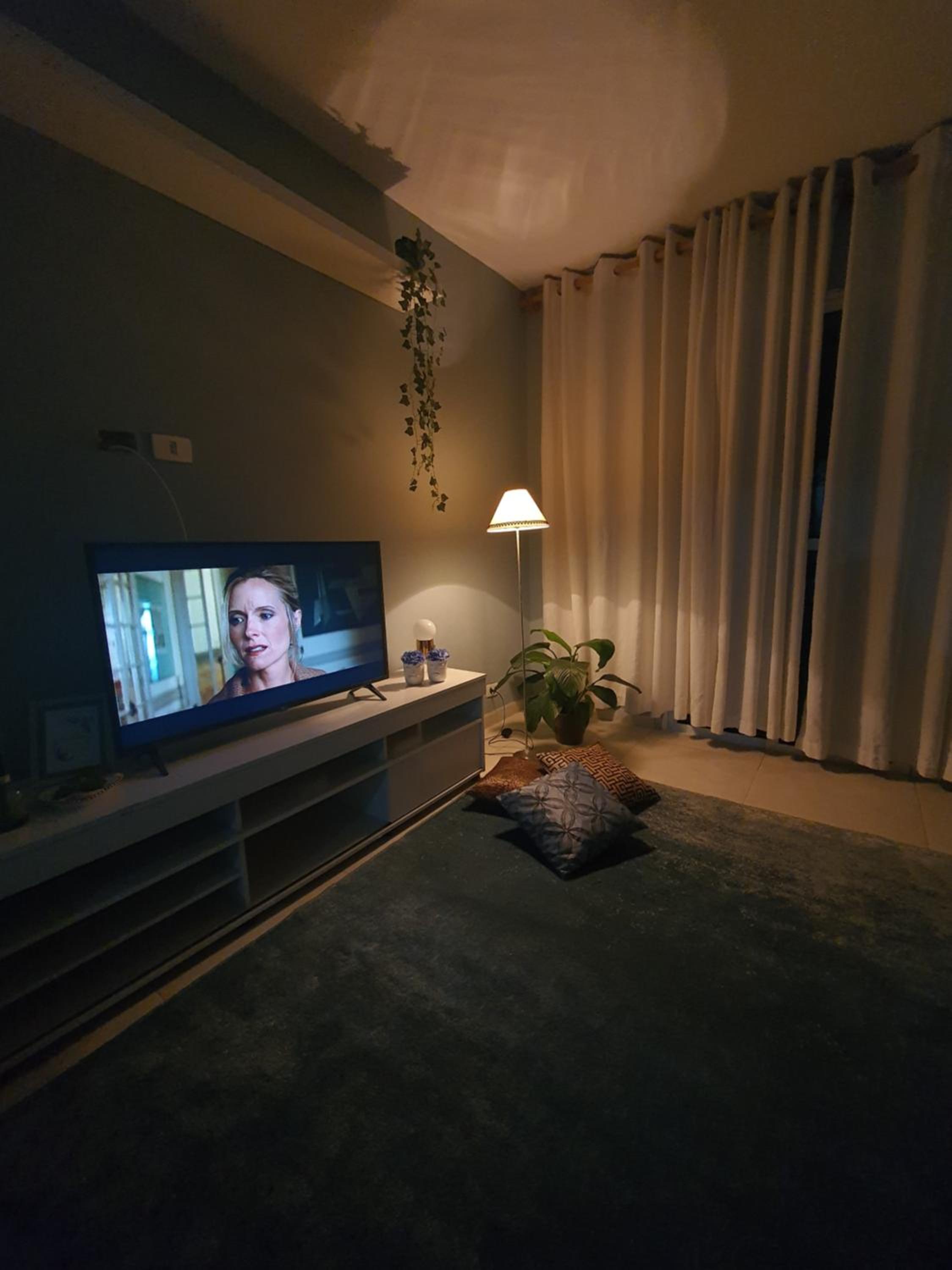 Apartment with Balcony - Photo 4