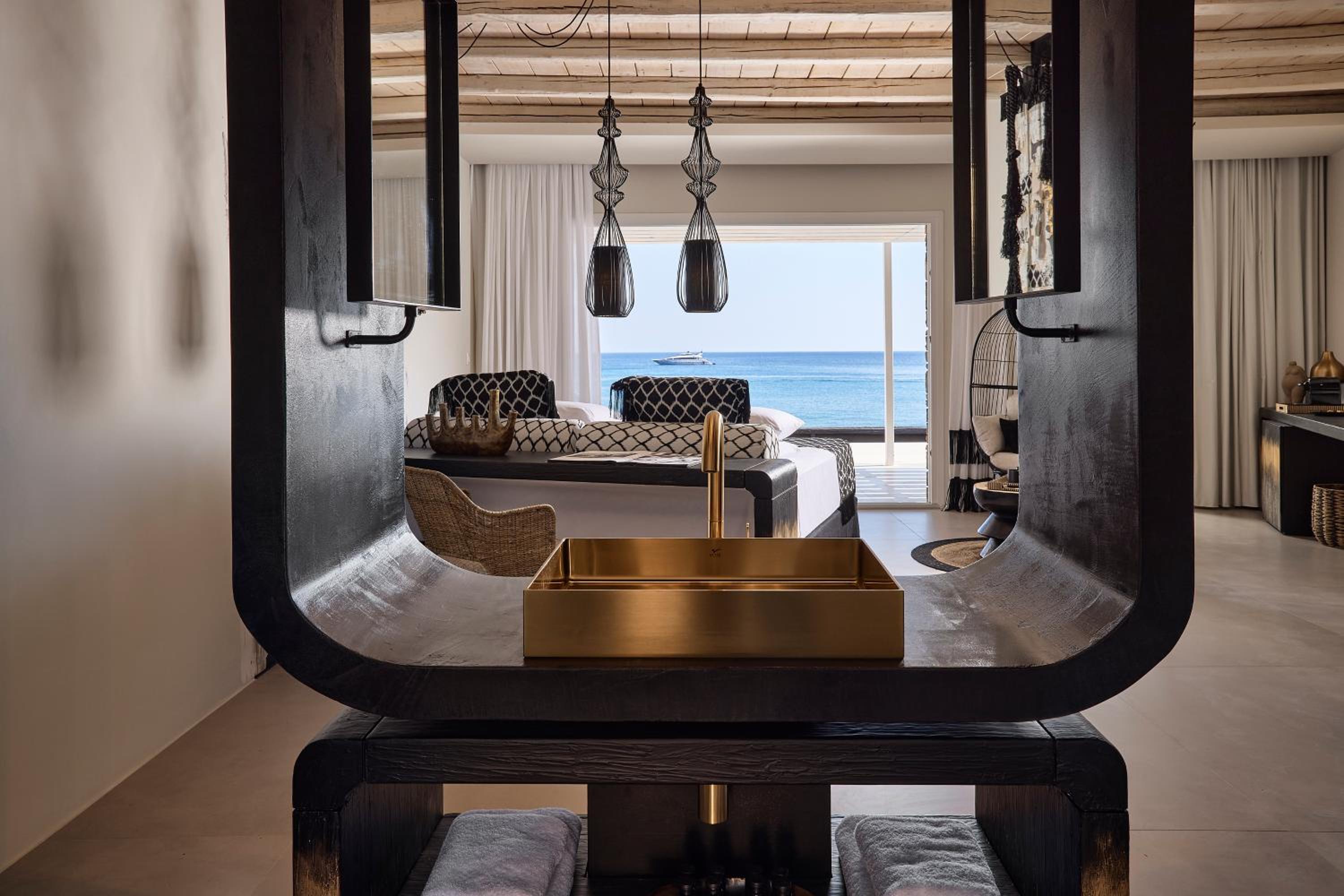 Signature Suite with Seaview & Hydro Massage - Photo 6