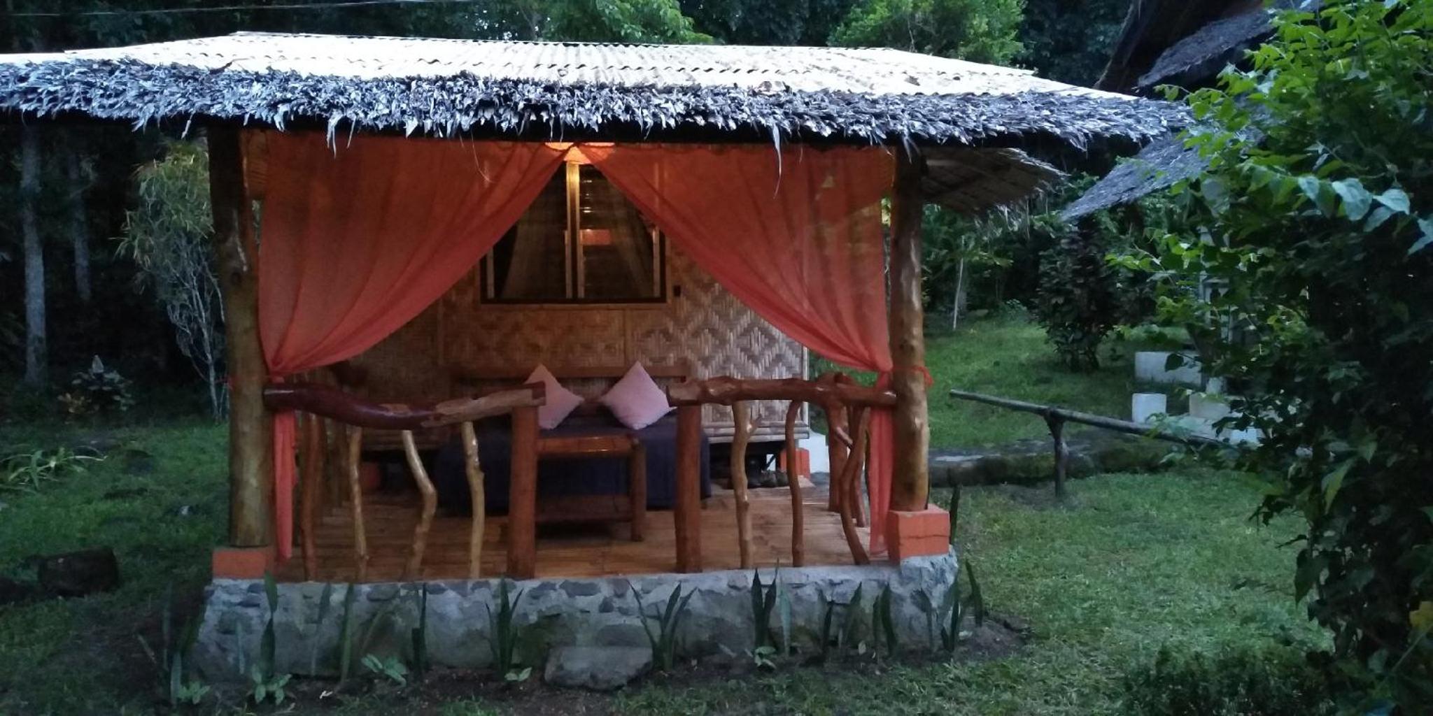 Bungalow with Garden View photo 3