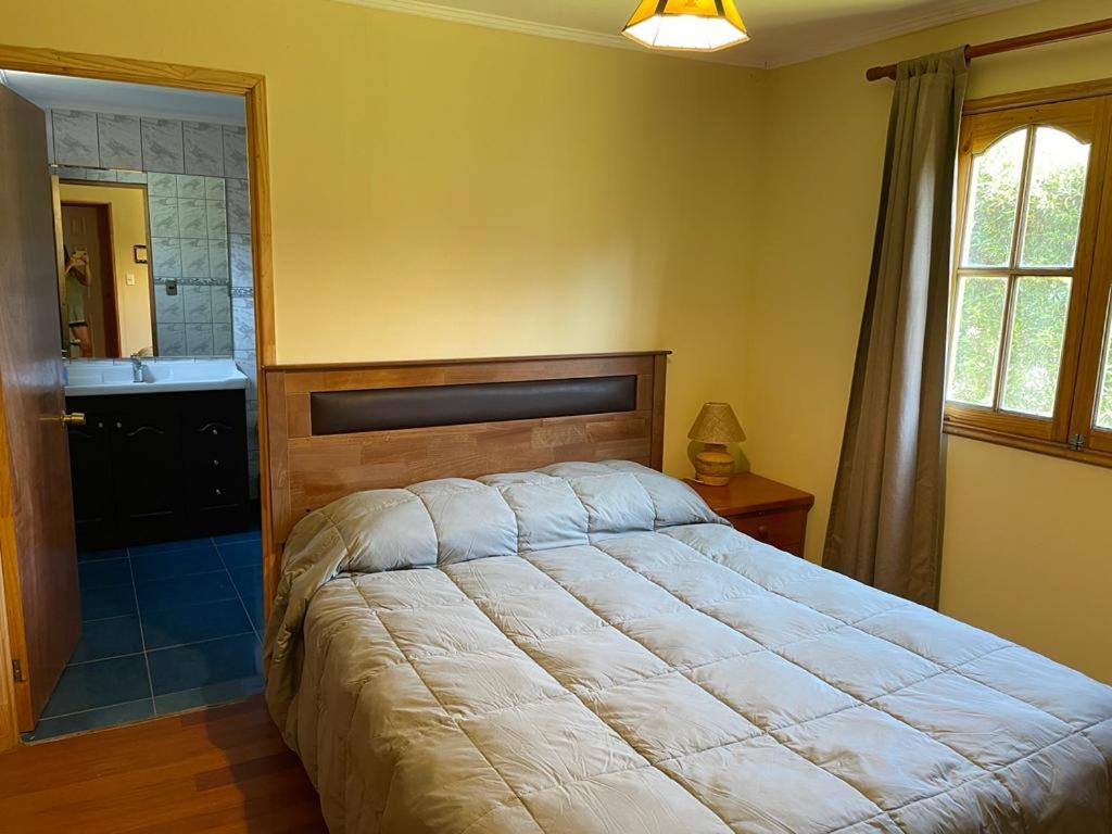 Three-Bedroom House photo 3