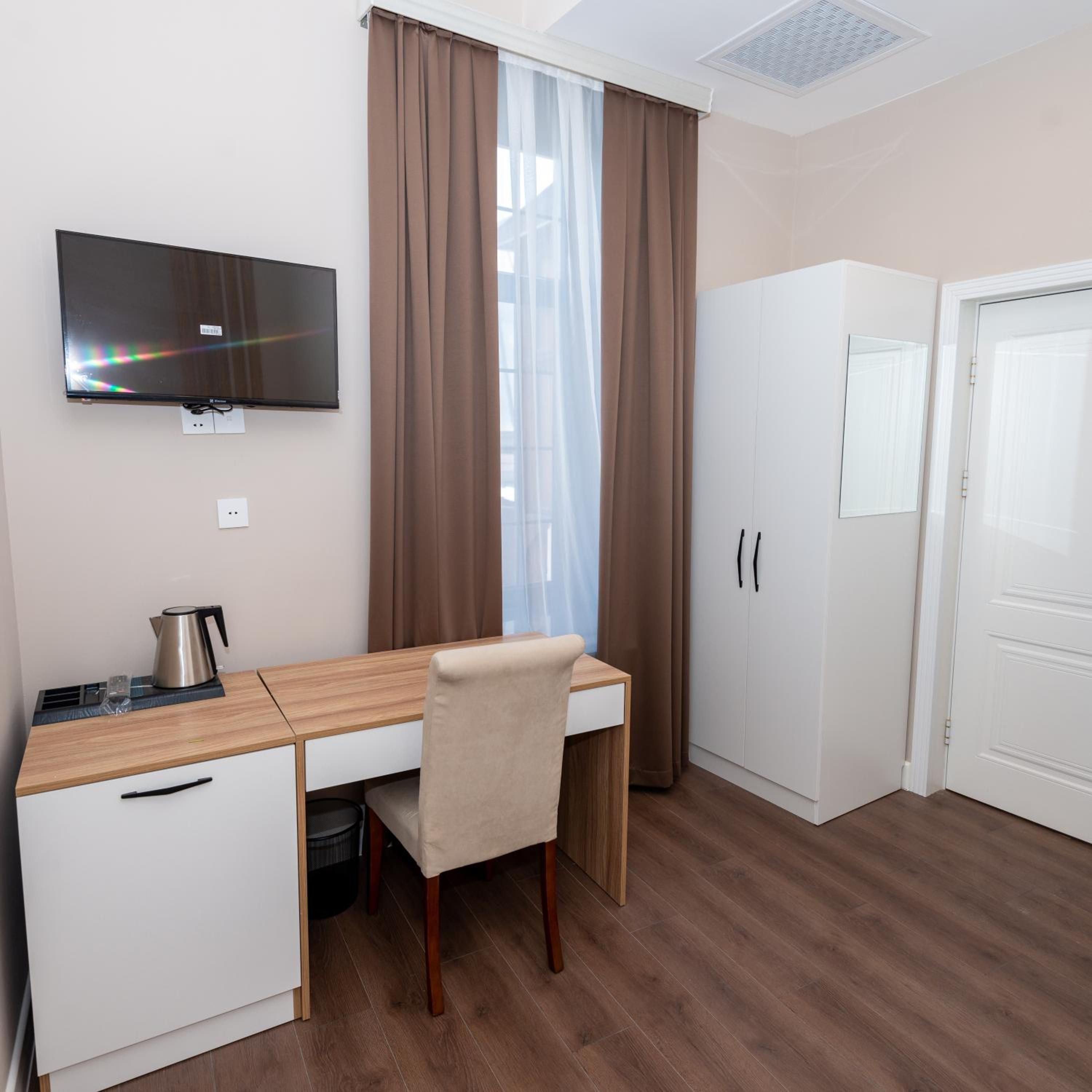 Budget Single Room photo 2