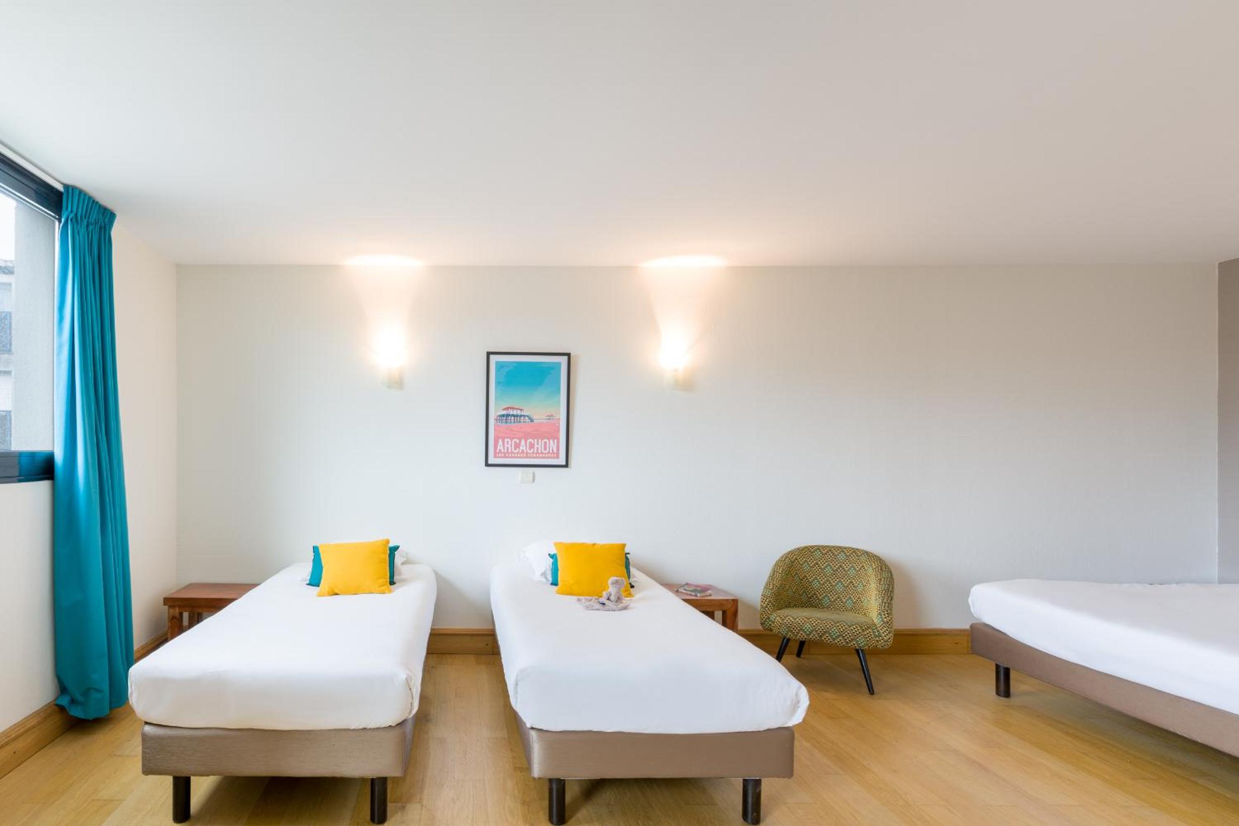 Suite - Photo 11