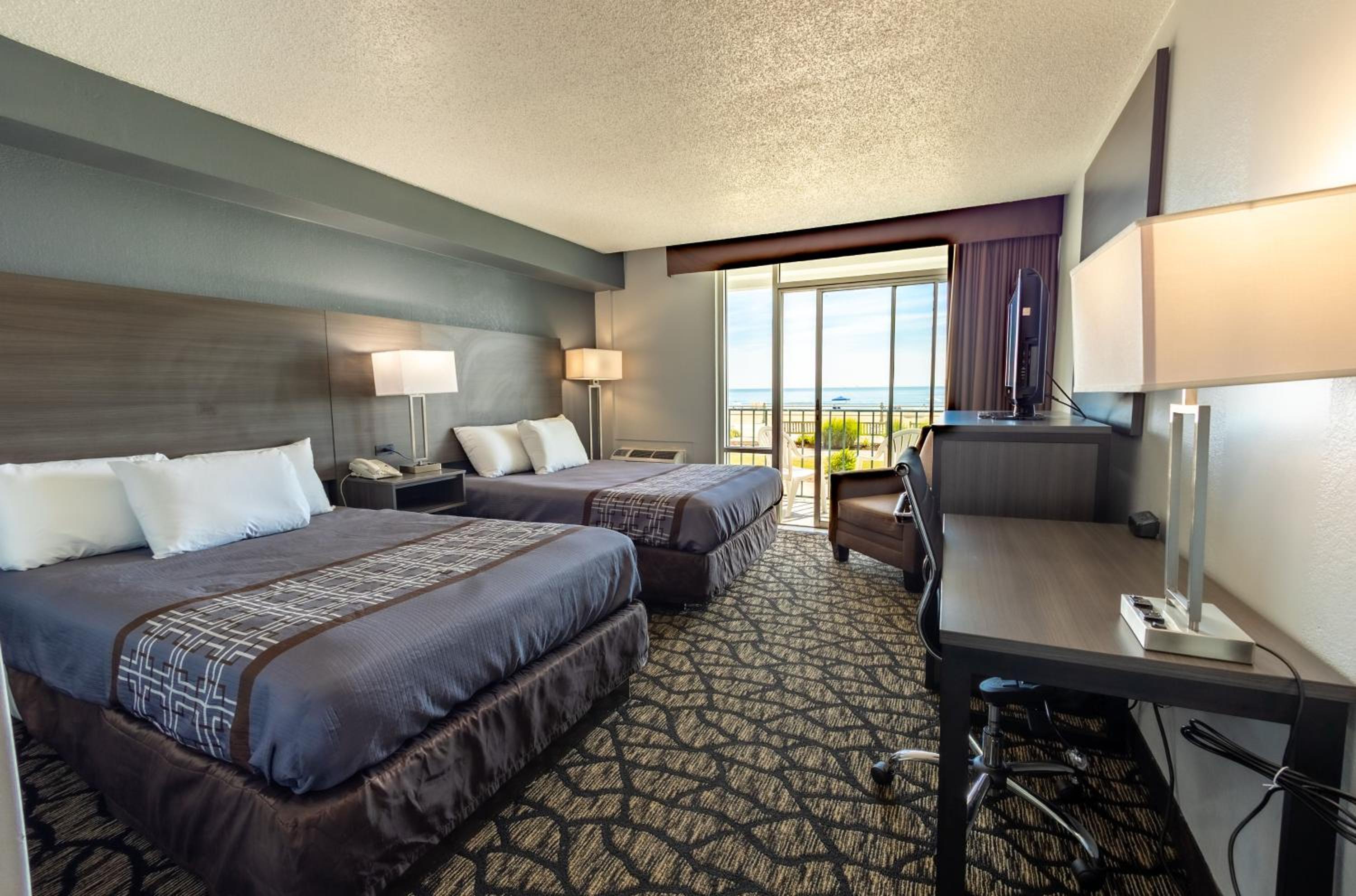 Double Room with Two Double Beds - Non-Smoking - Photo 1
