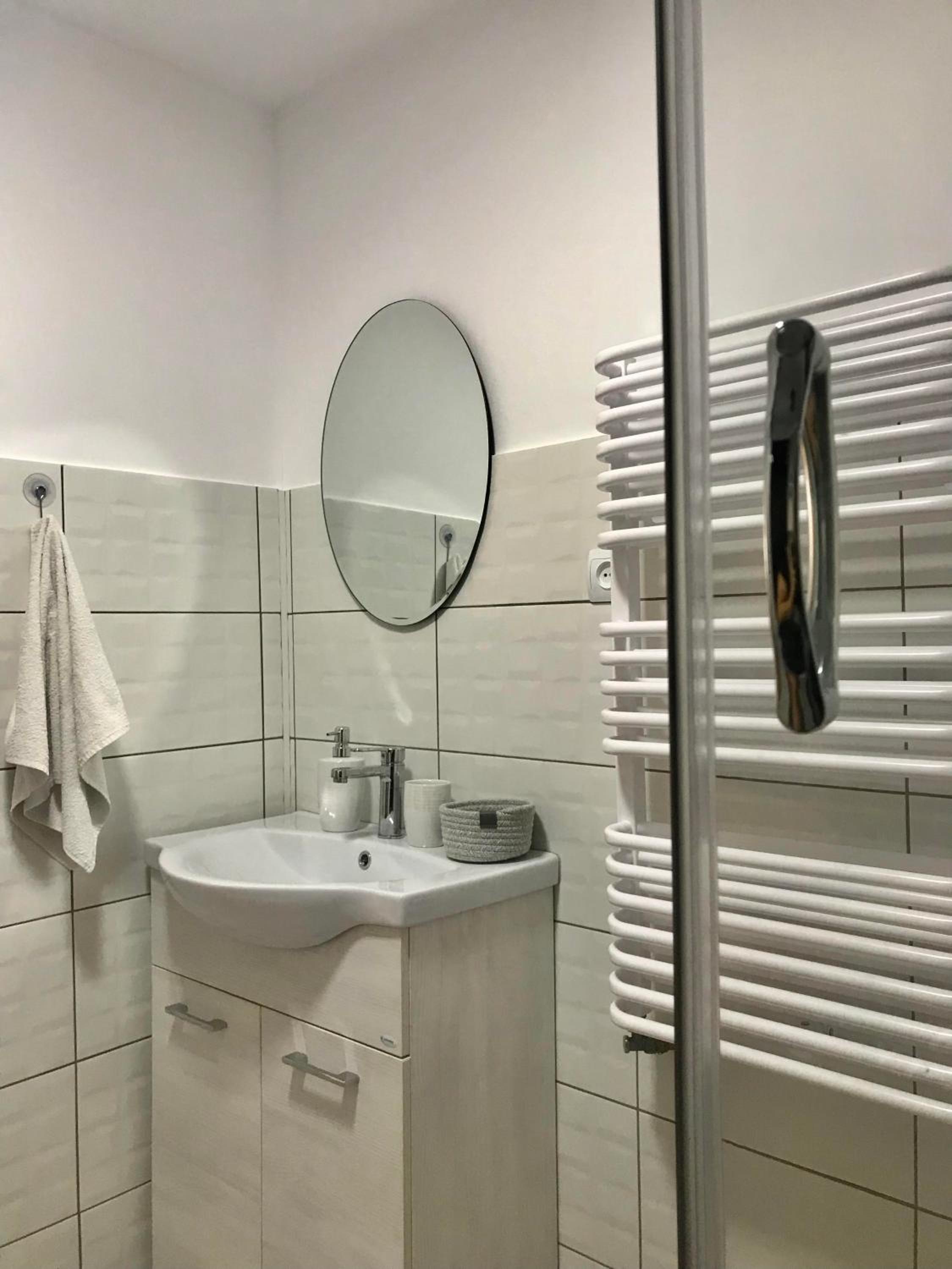 Deluxe Double or Twin Room - Photo 3