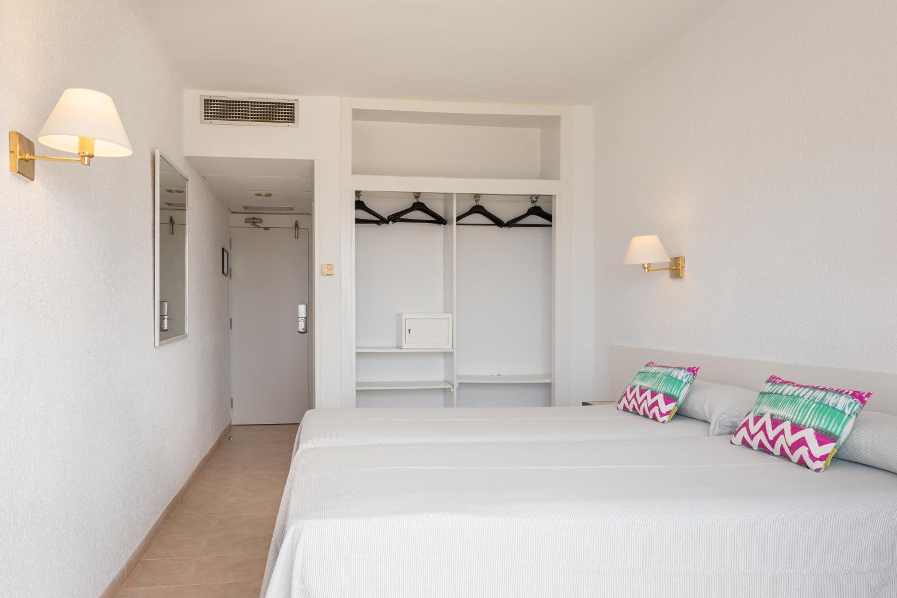 Double Room with Extra Bed (3 Adults + 1 Child)