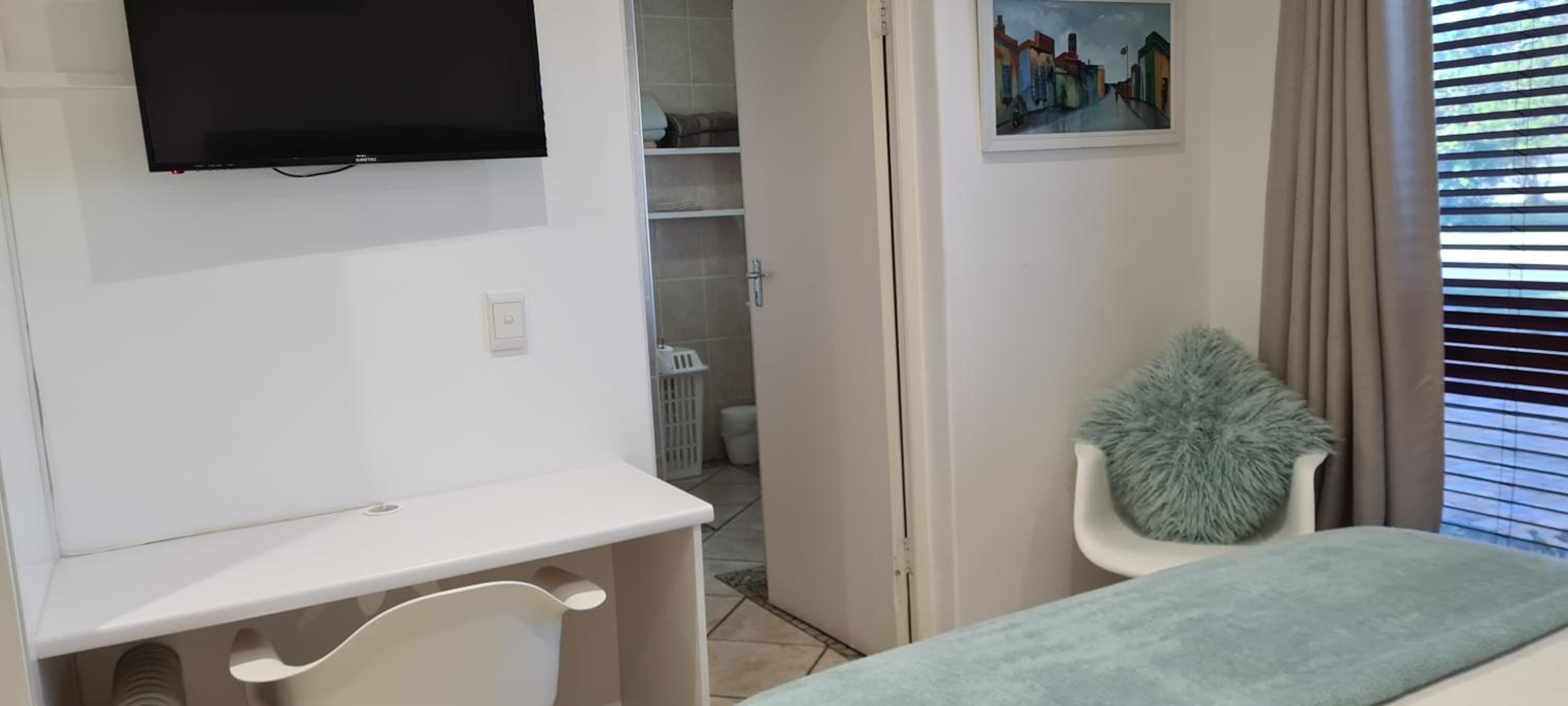 Studio Apartment photo 1
