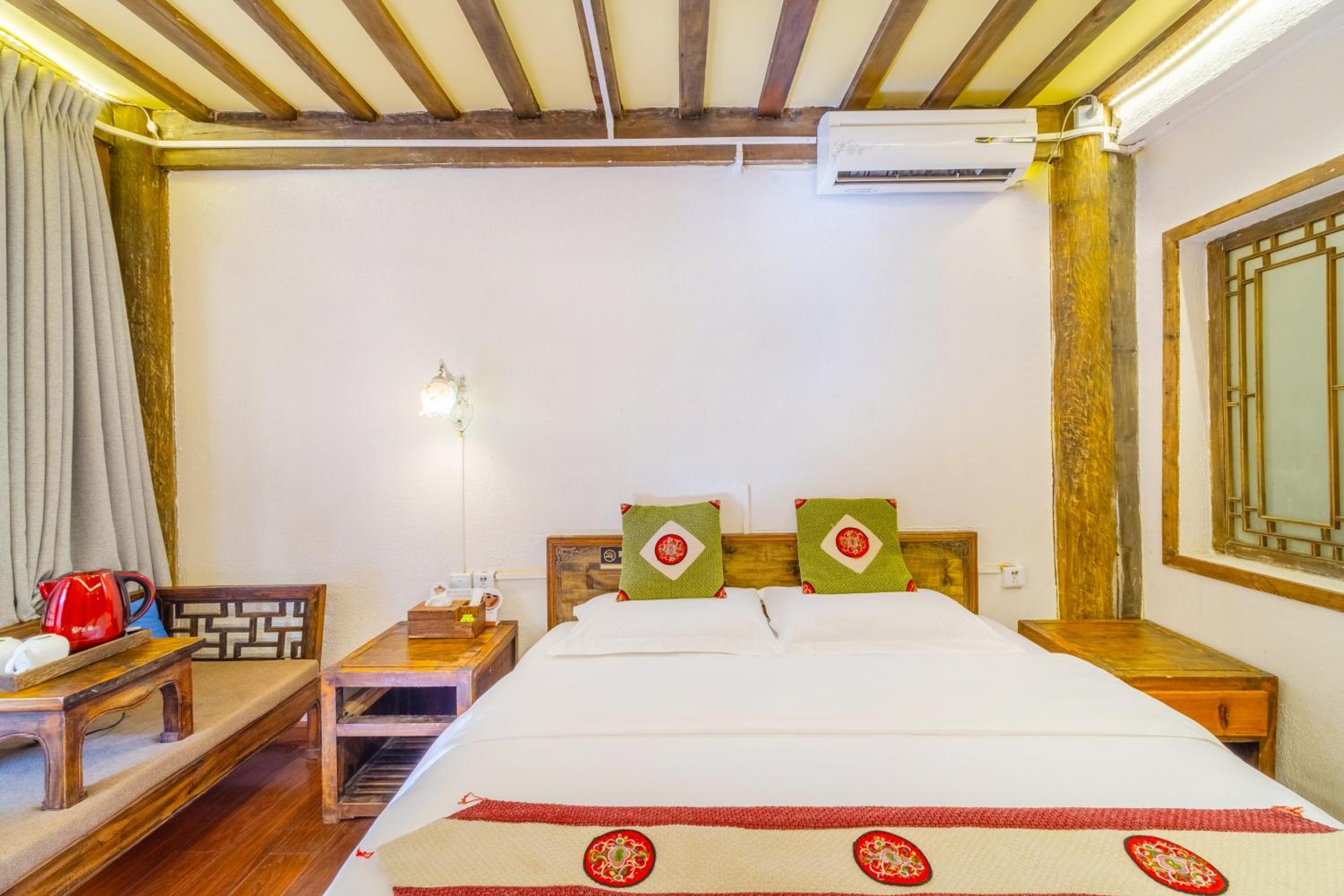 Double Room with Private Bathroom photo 3