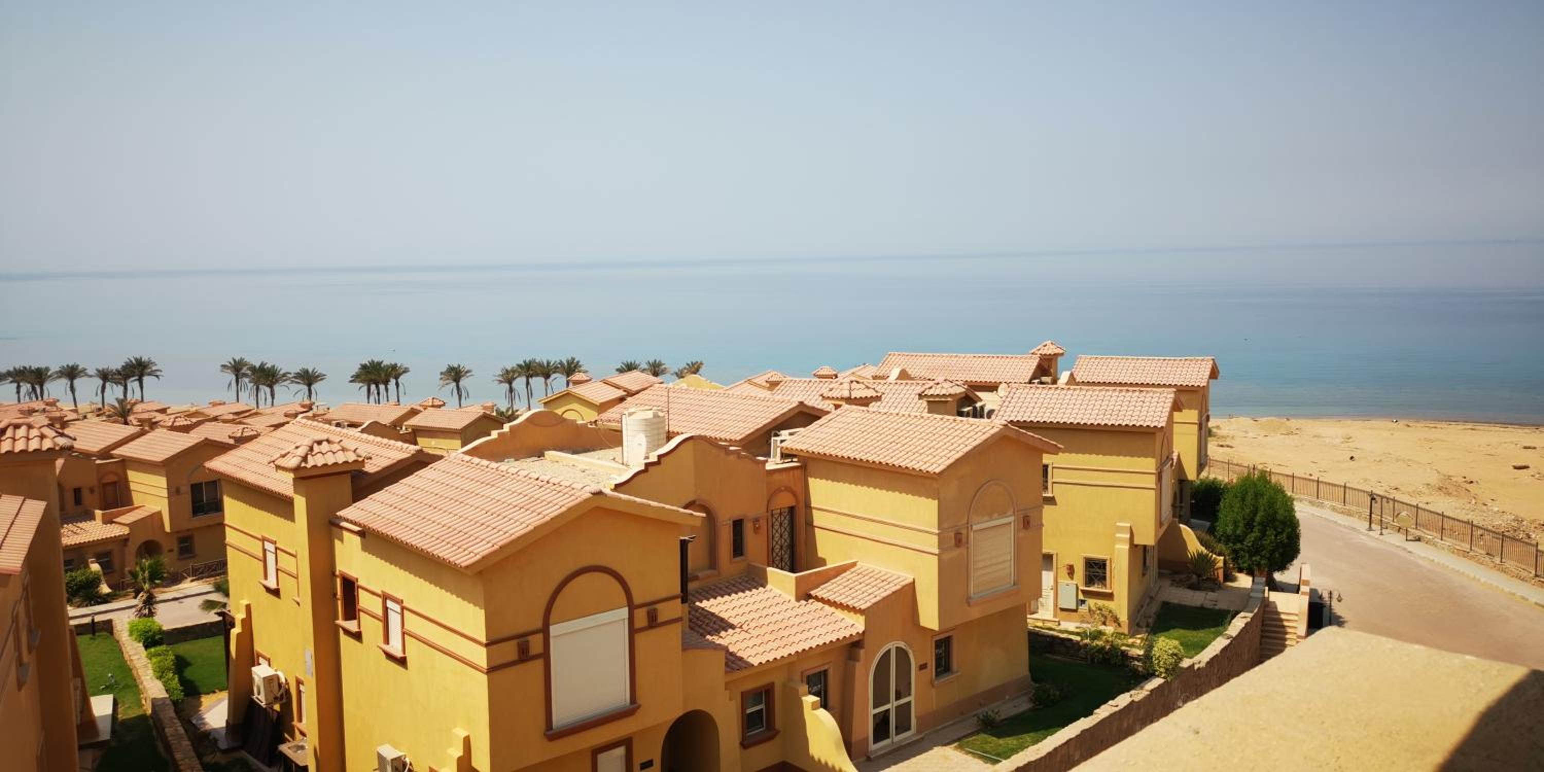 Apartment with Sea View - Photo 14
