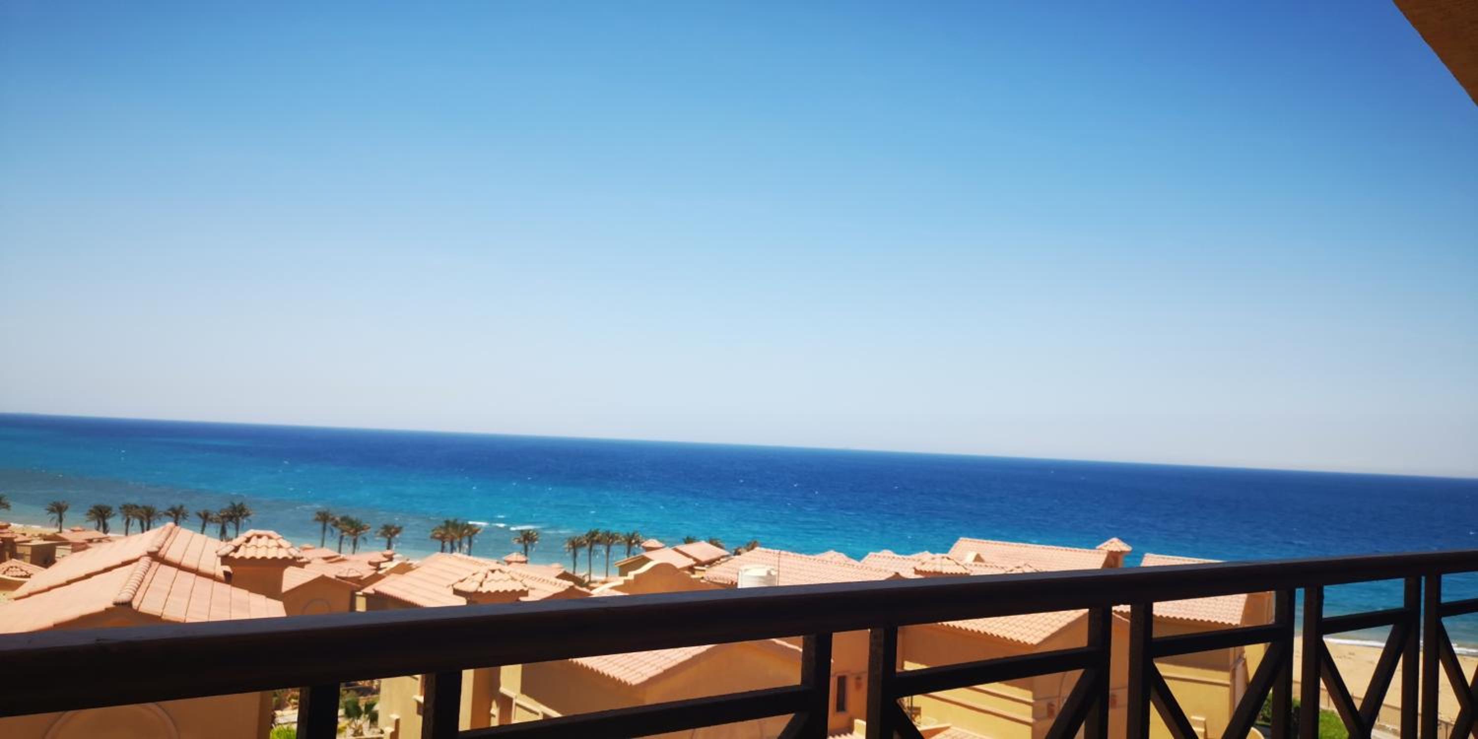 Apartment with Sea View - Photo 15