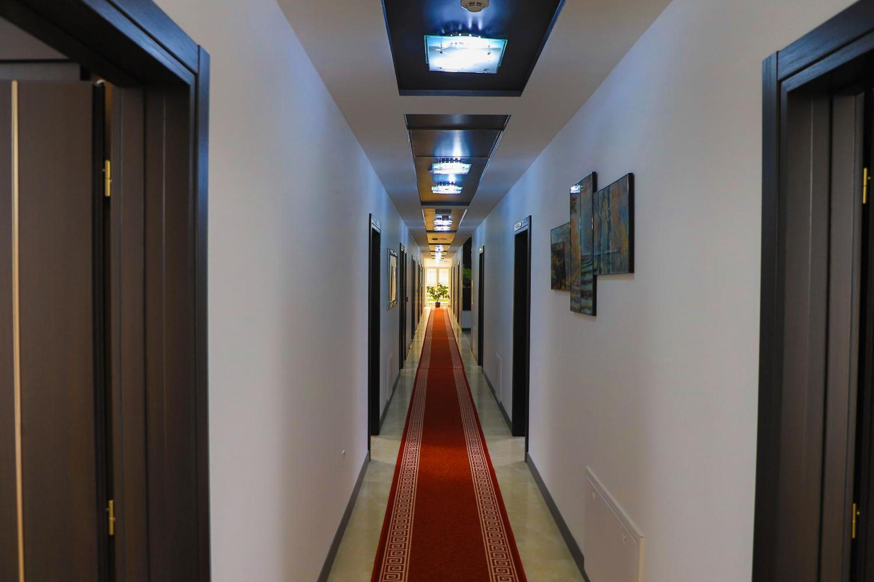 Standard Double or Twin Room photo 3