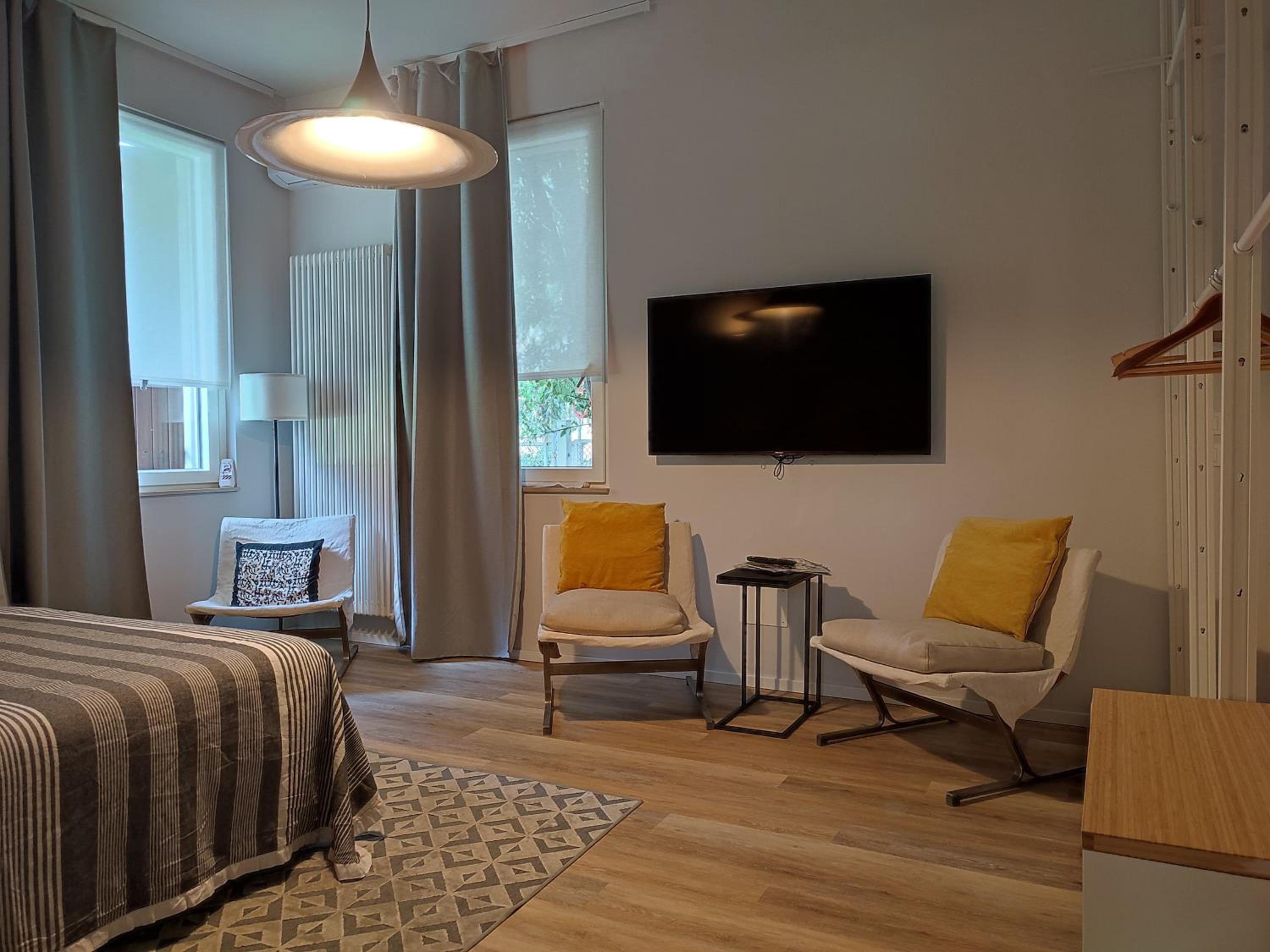 Standard Double Room - Photo 4