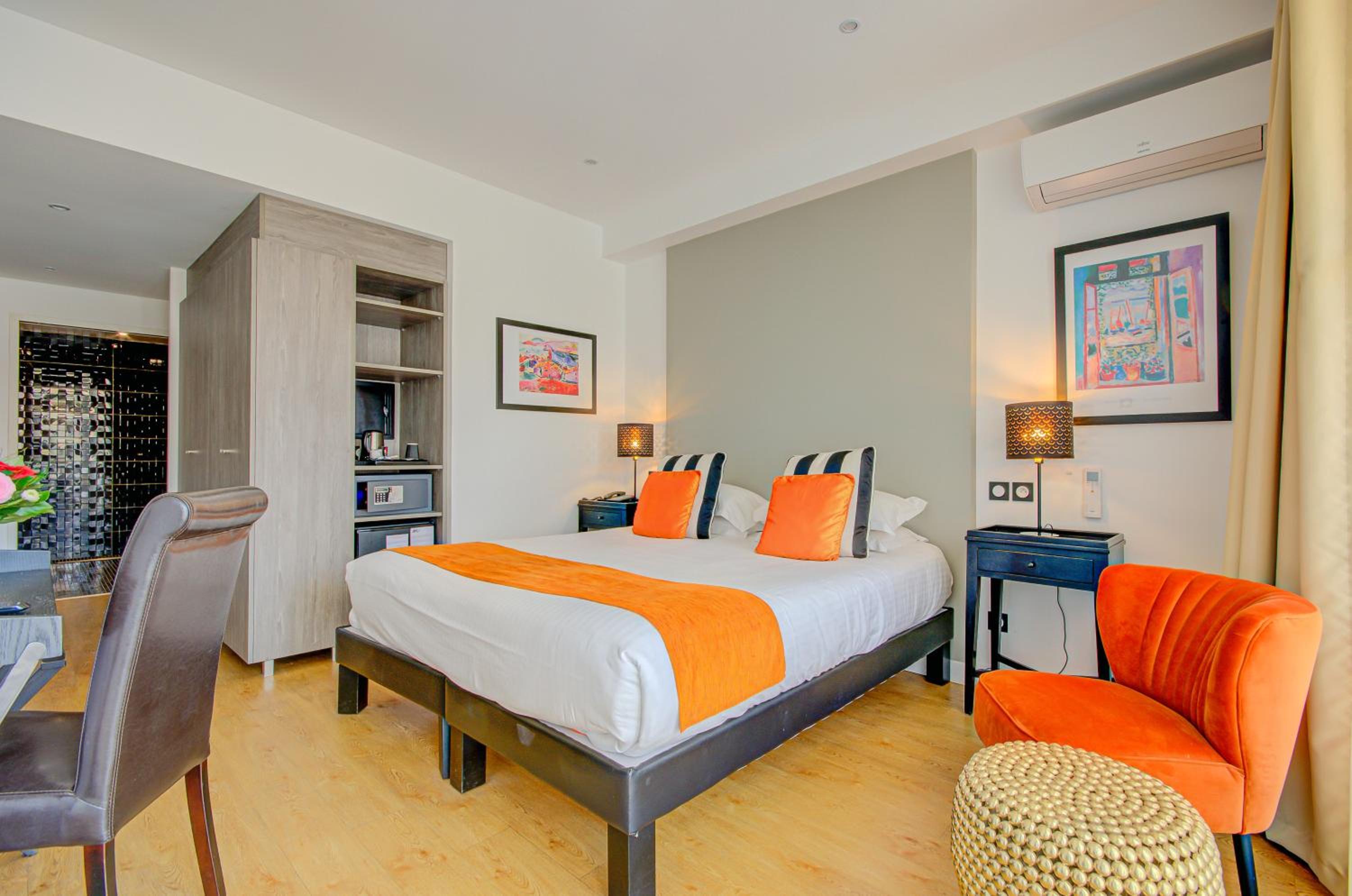 Double or Twin Room with Terrace - Disability Access photo 1
