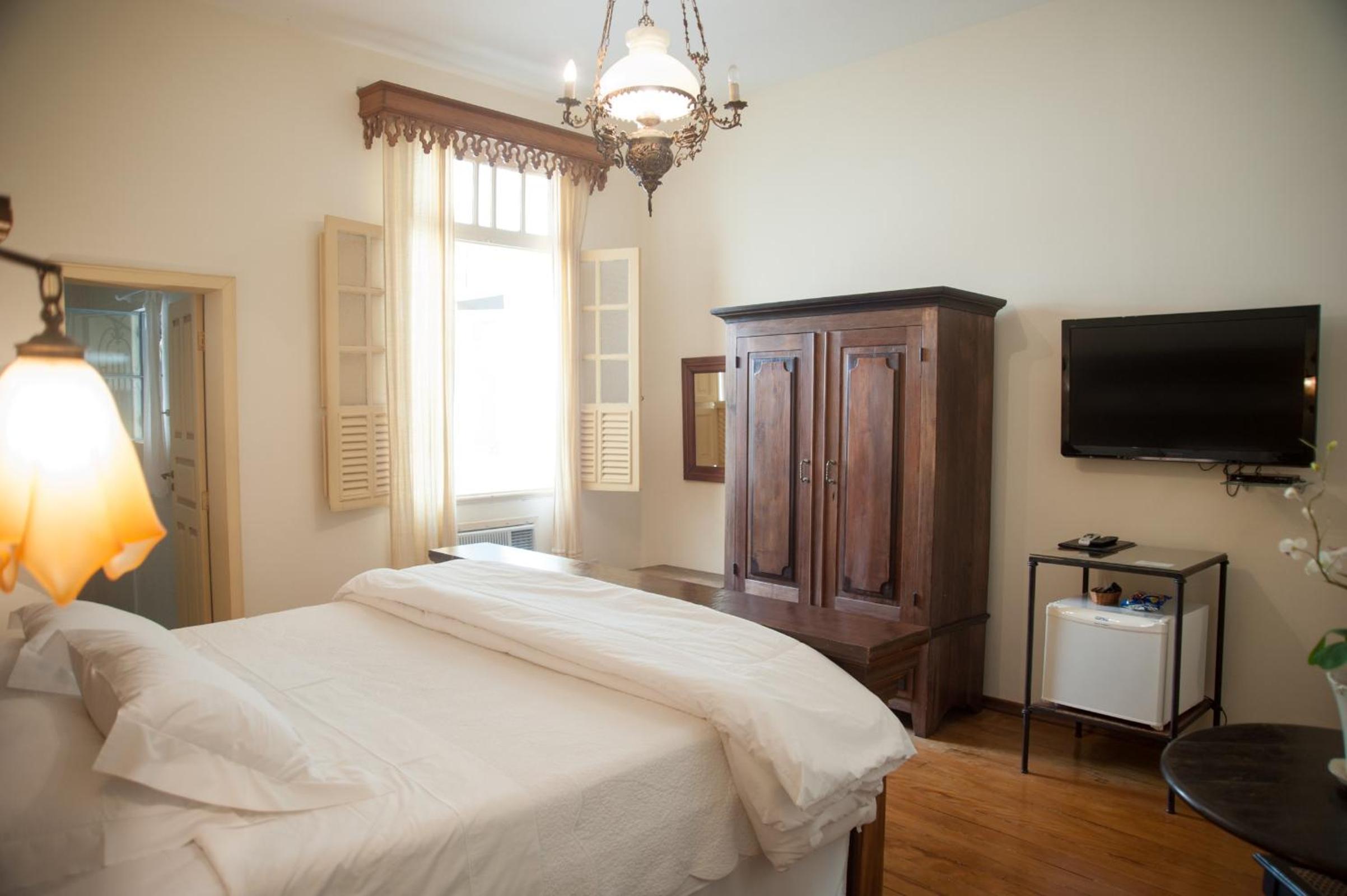 Superior King Room - Photo 3
