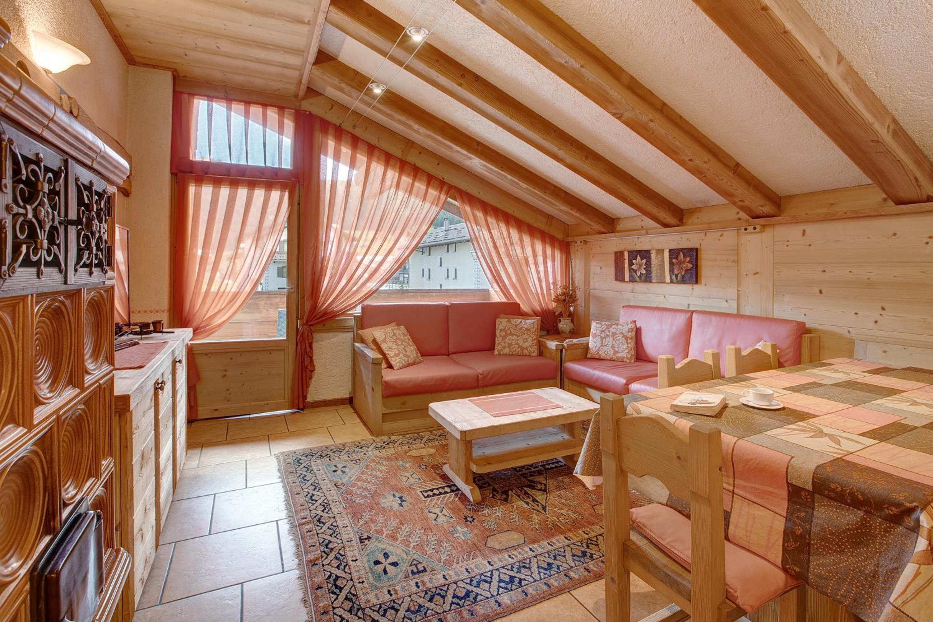 Two-Bedroom Deluxe Apartment with Garden View