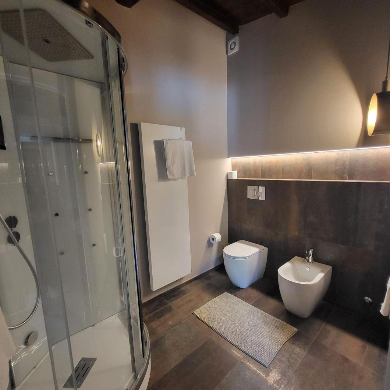 Villa with Private Pool - Photo 54