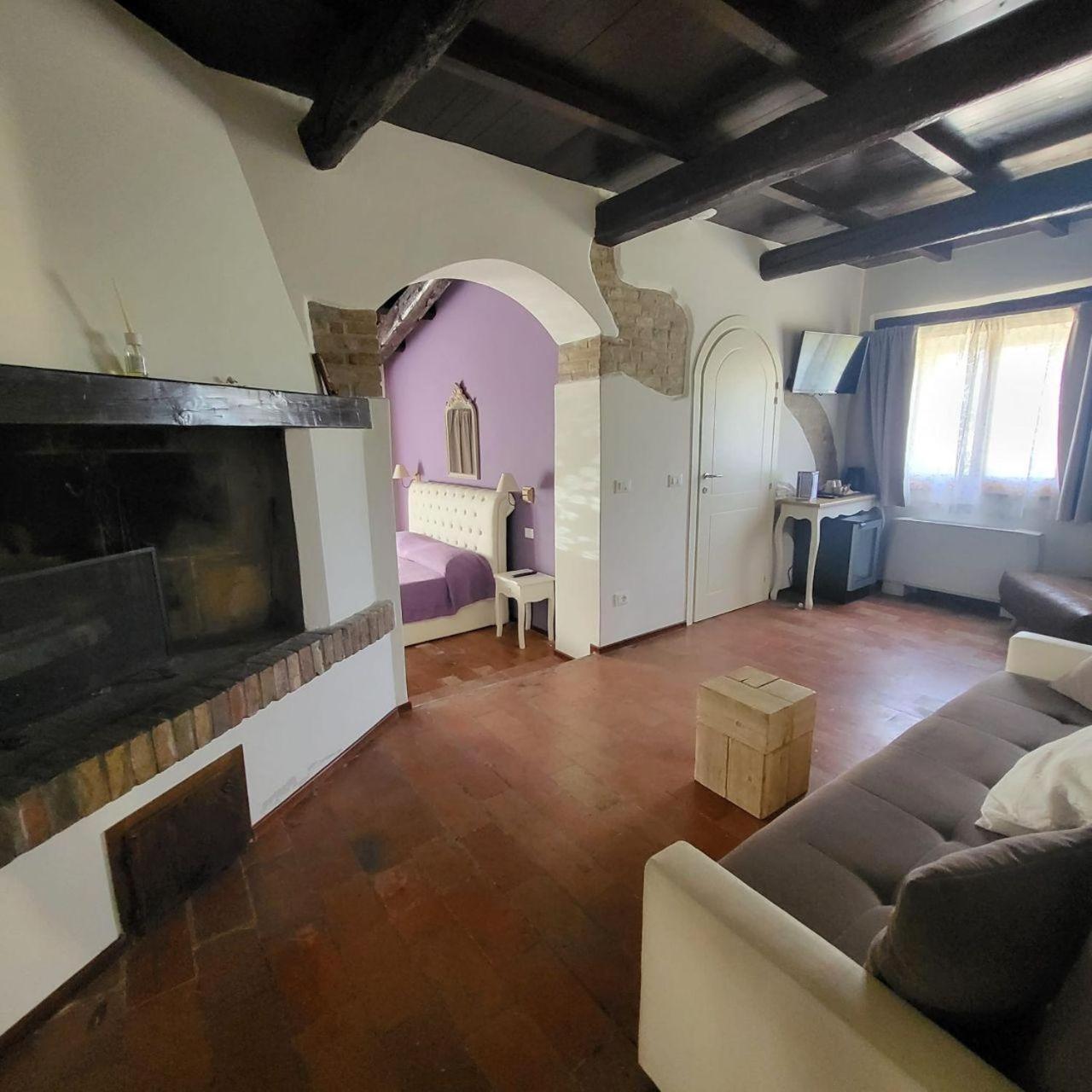 Villa with Private Pool - Photo 5