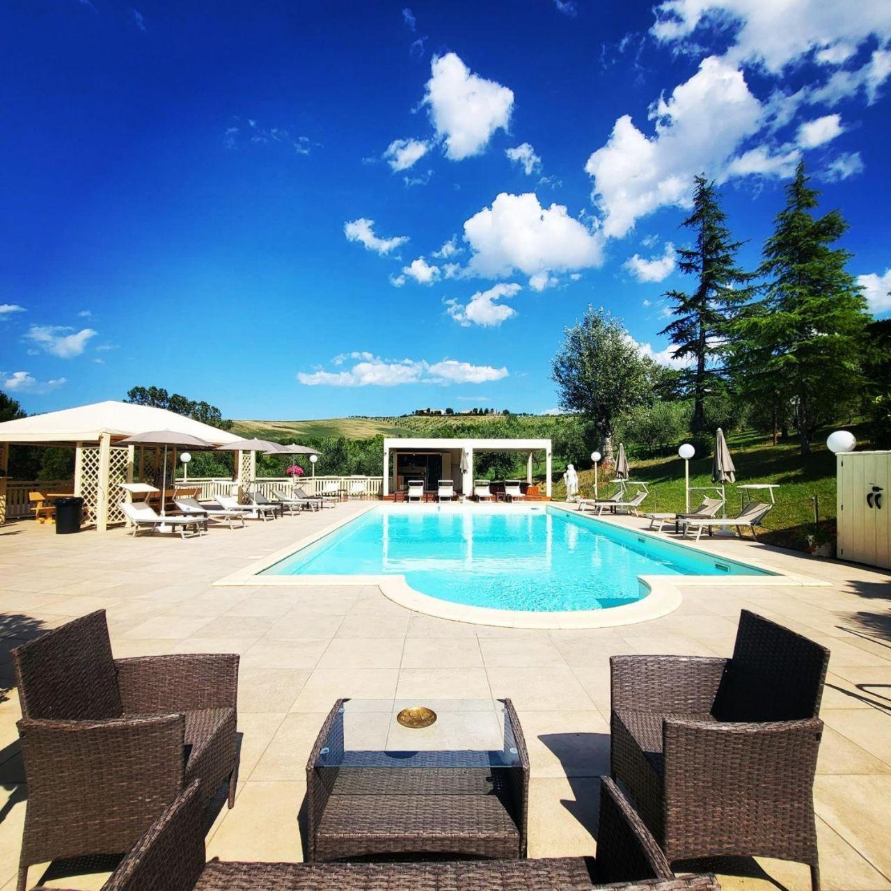 Villa with Private Pool - Photo 6