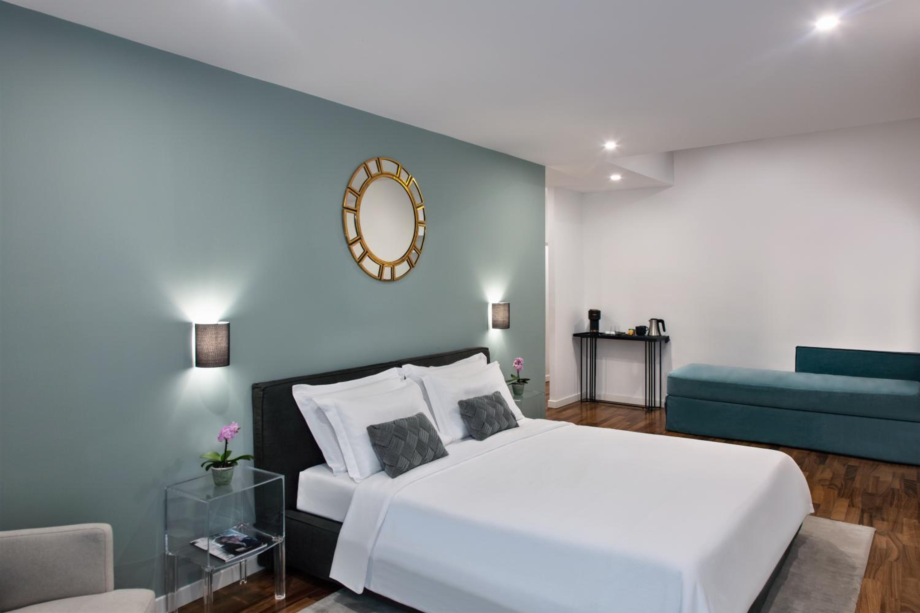 Deluxe Junior Suite with View photo 2