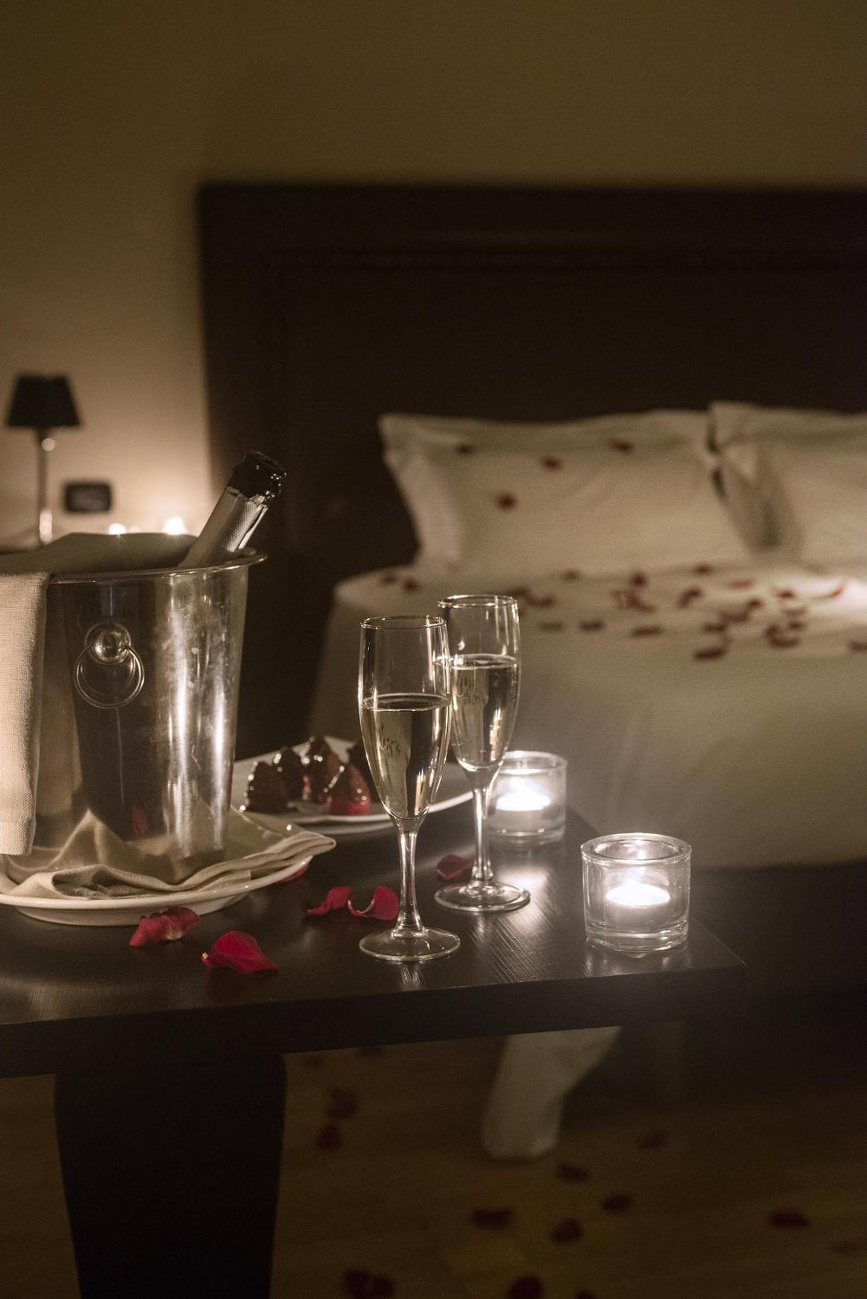 Standard Double or Twin Room with Spa Access photo 2