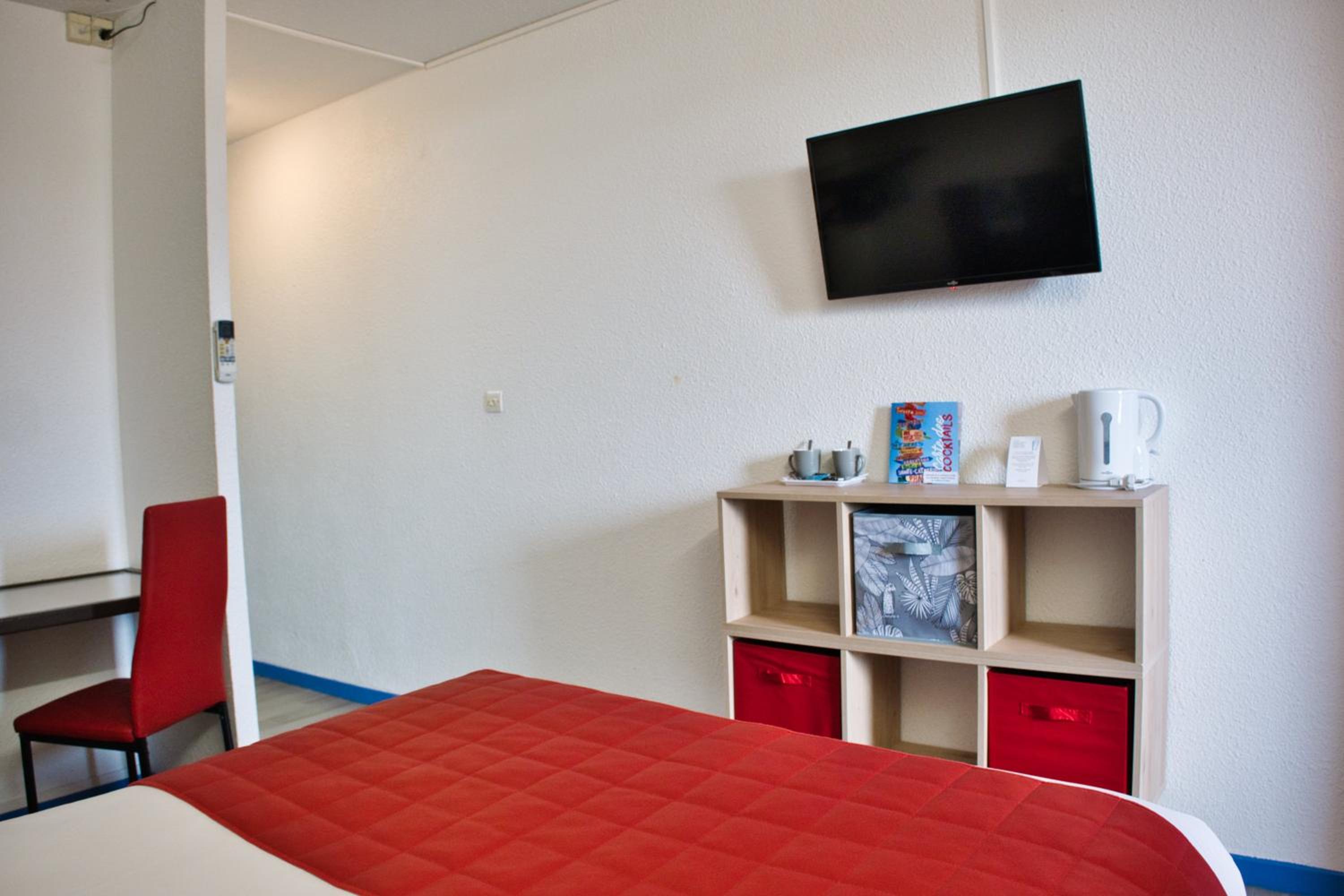 Double Room with Village View - Photo 9