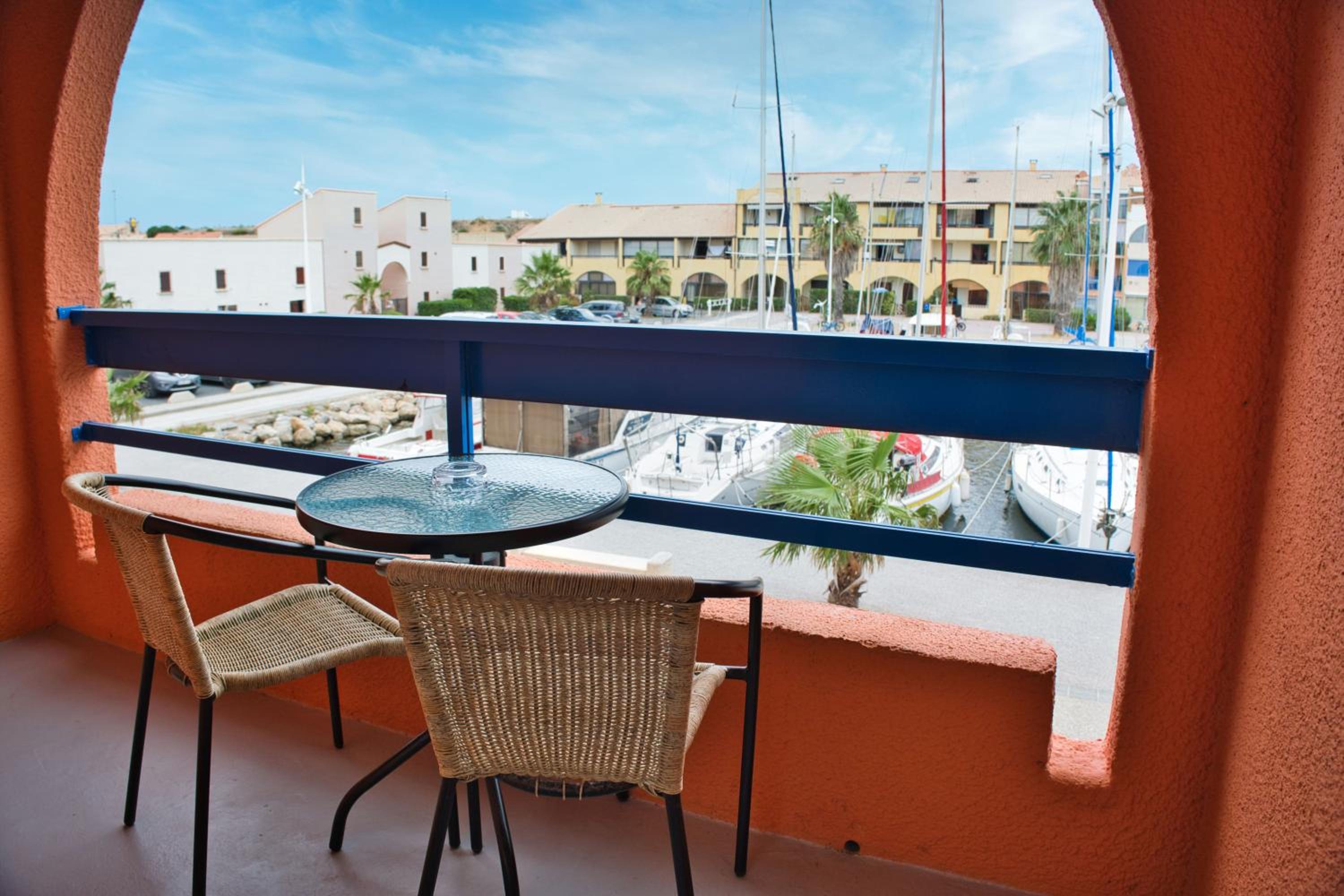 Triple Room With Harbor View - Photo 3