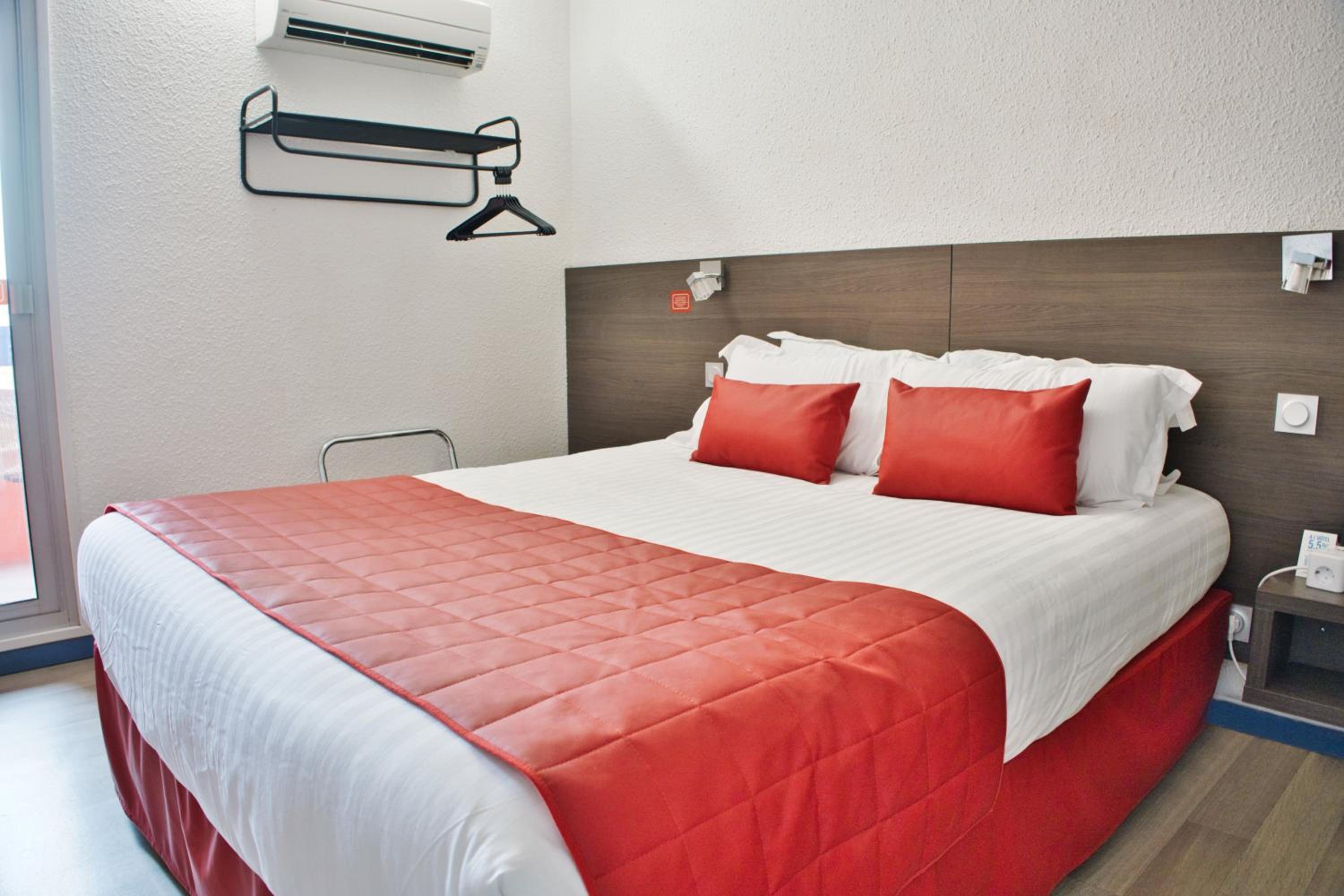 Double Room - Disability Access with Village View
