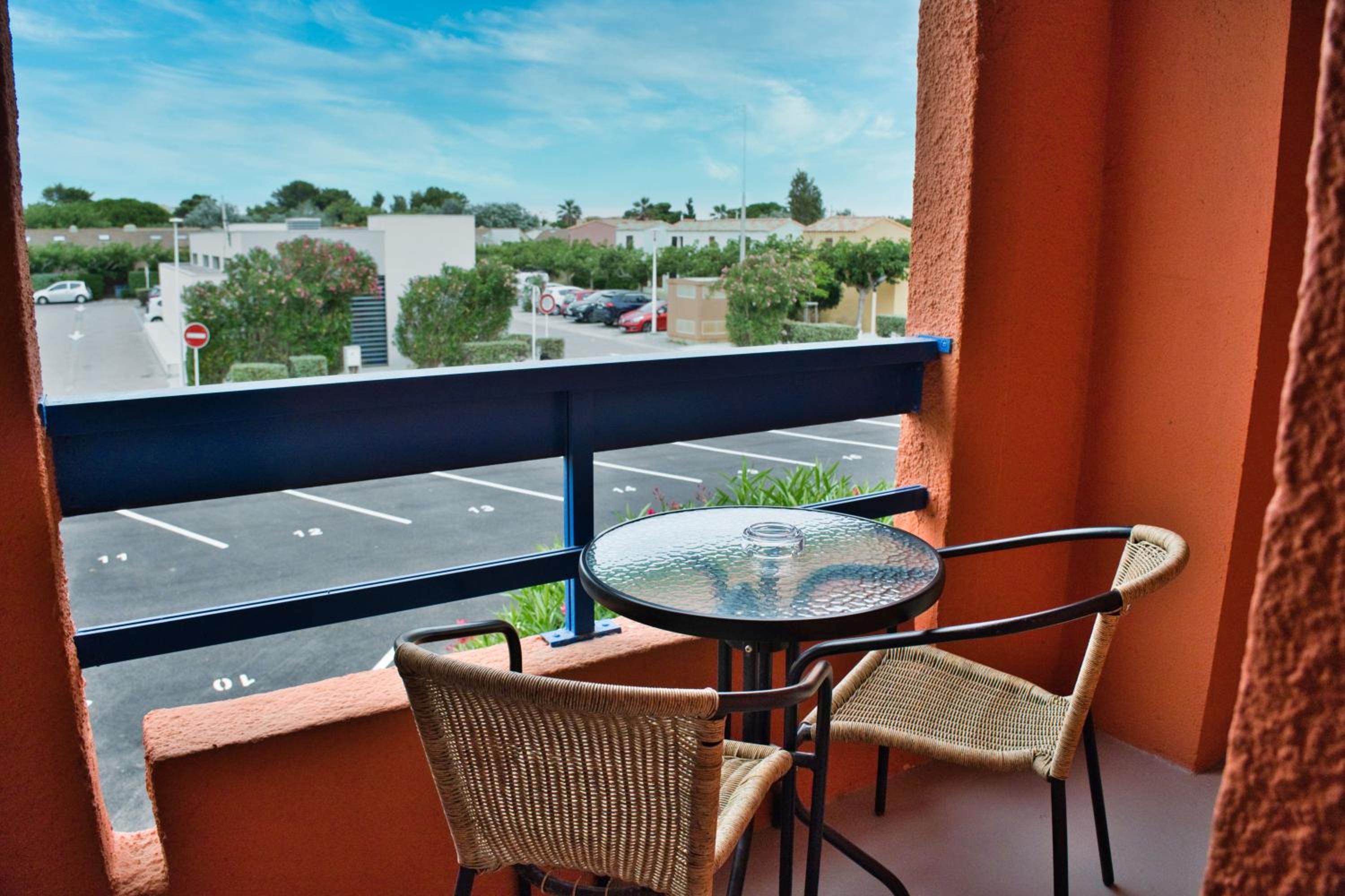 Double Room with Village View - Photo 3