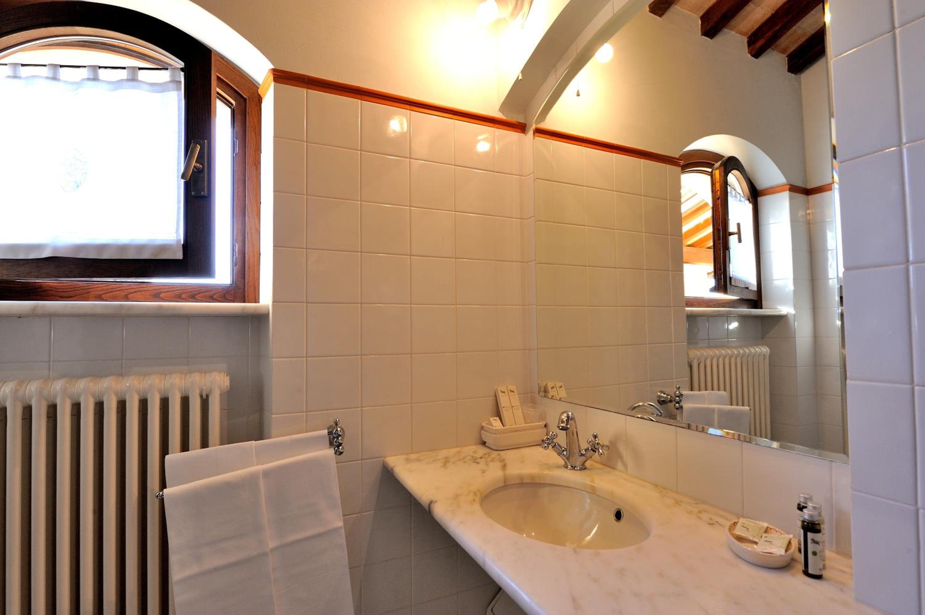 Superior Double Room - Photo 2